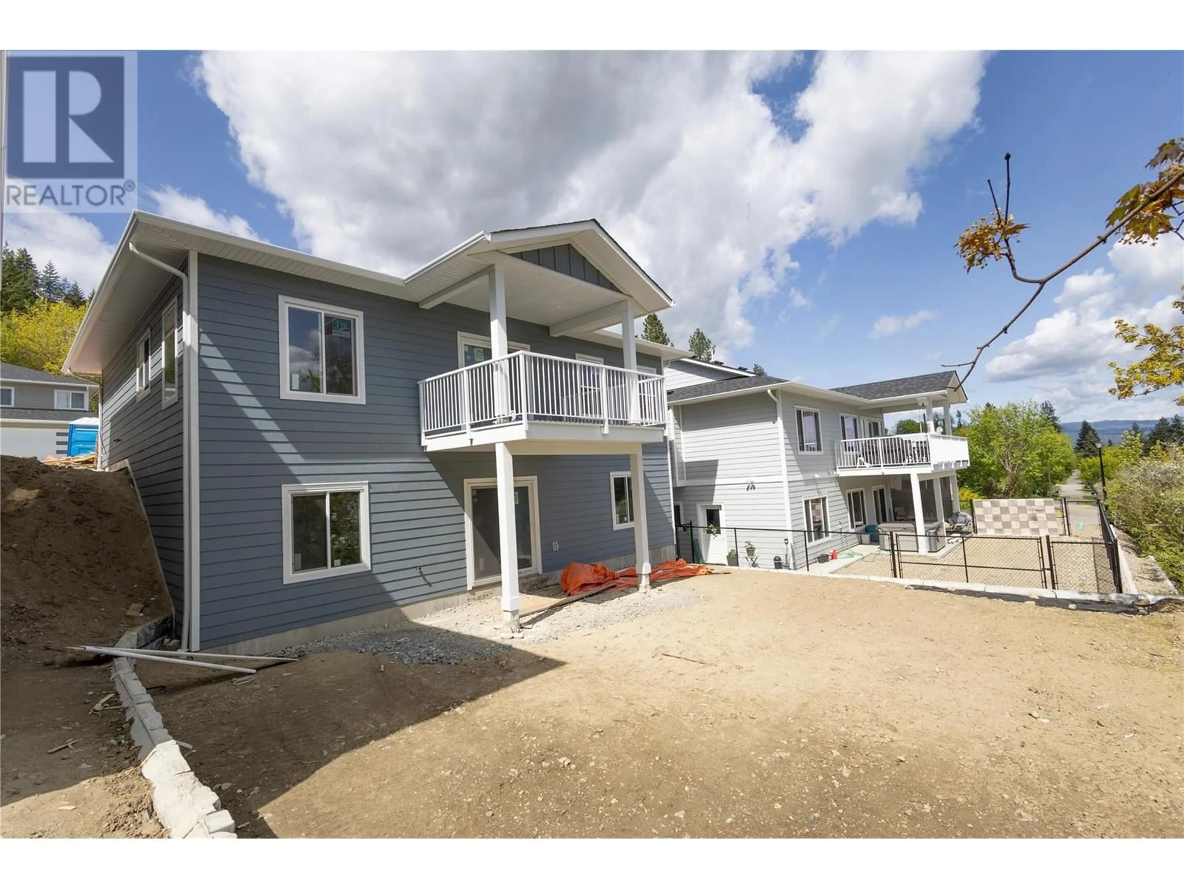 Home with vinyl exterior material, unknown for 102 - 806 CLIFF AVENUE, Enderby British Columbia V0E1V1