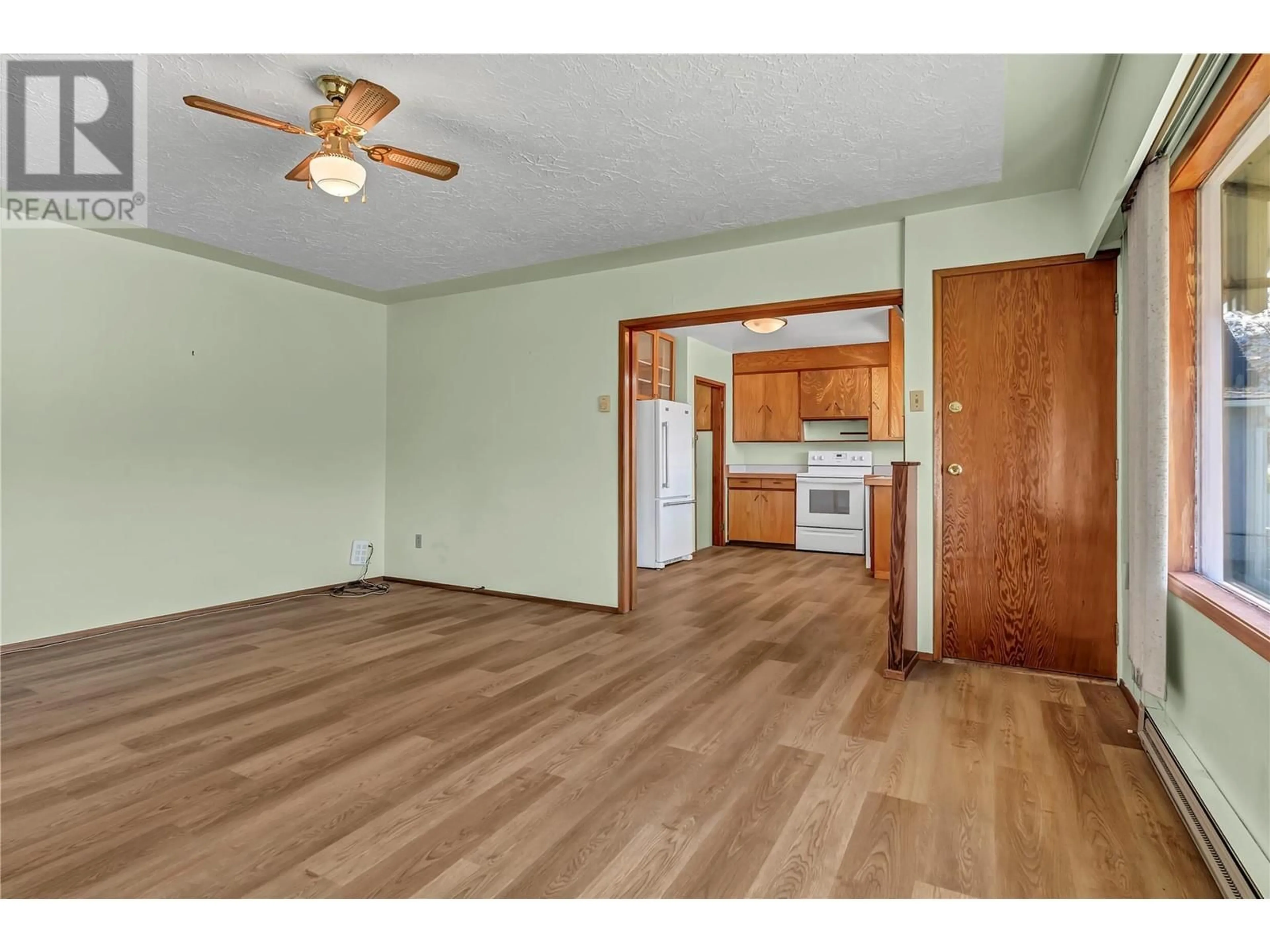 A pic of a room for 435 PENTICTON AVENUE, Penticton British Columbia V2A2M5