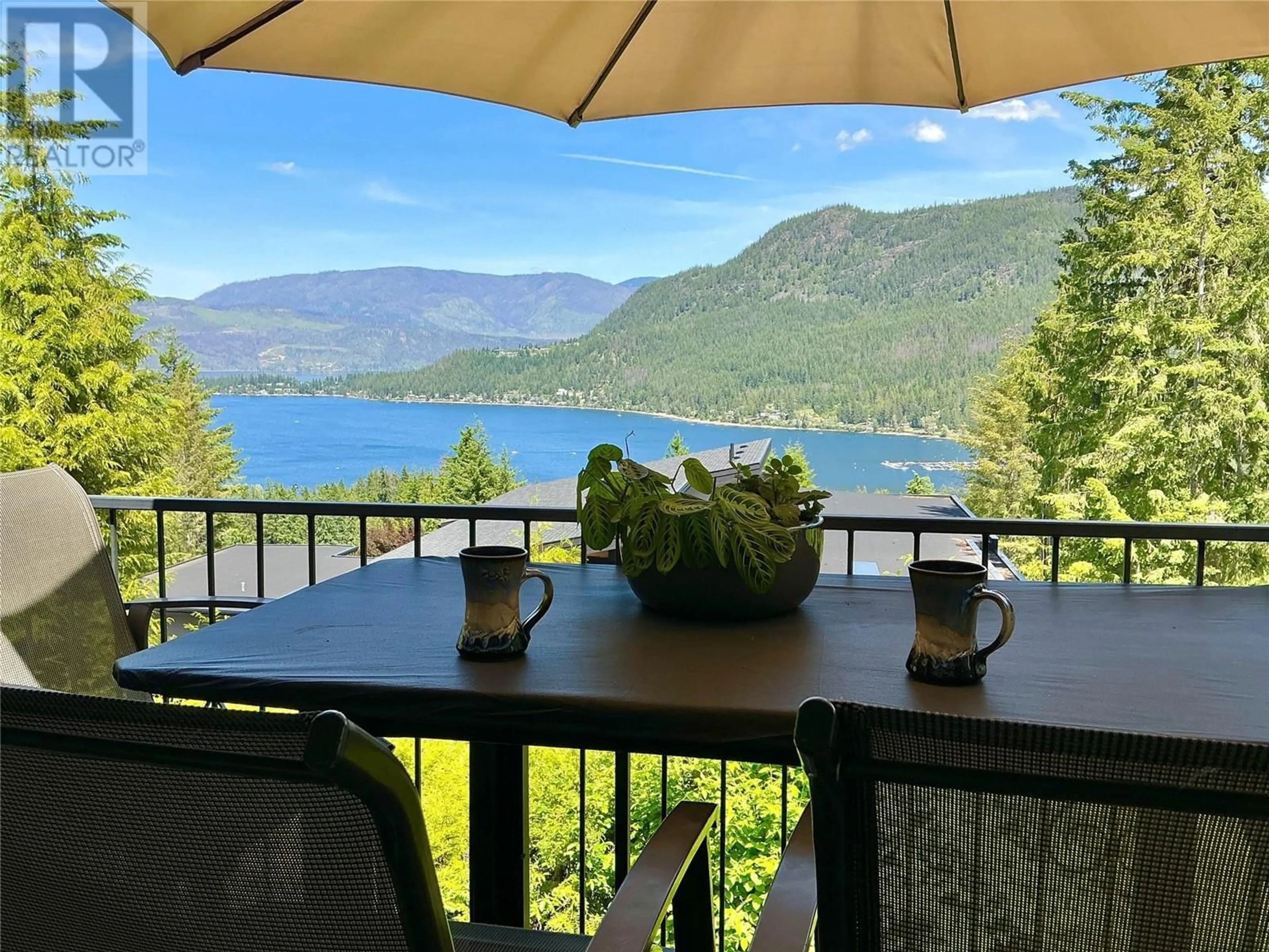 Patio, water/lake/river/ocean view for 2631 GRANDVIEW PLACE, Blind Bay British Columbia V0E1H2