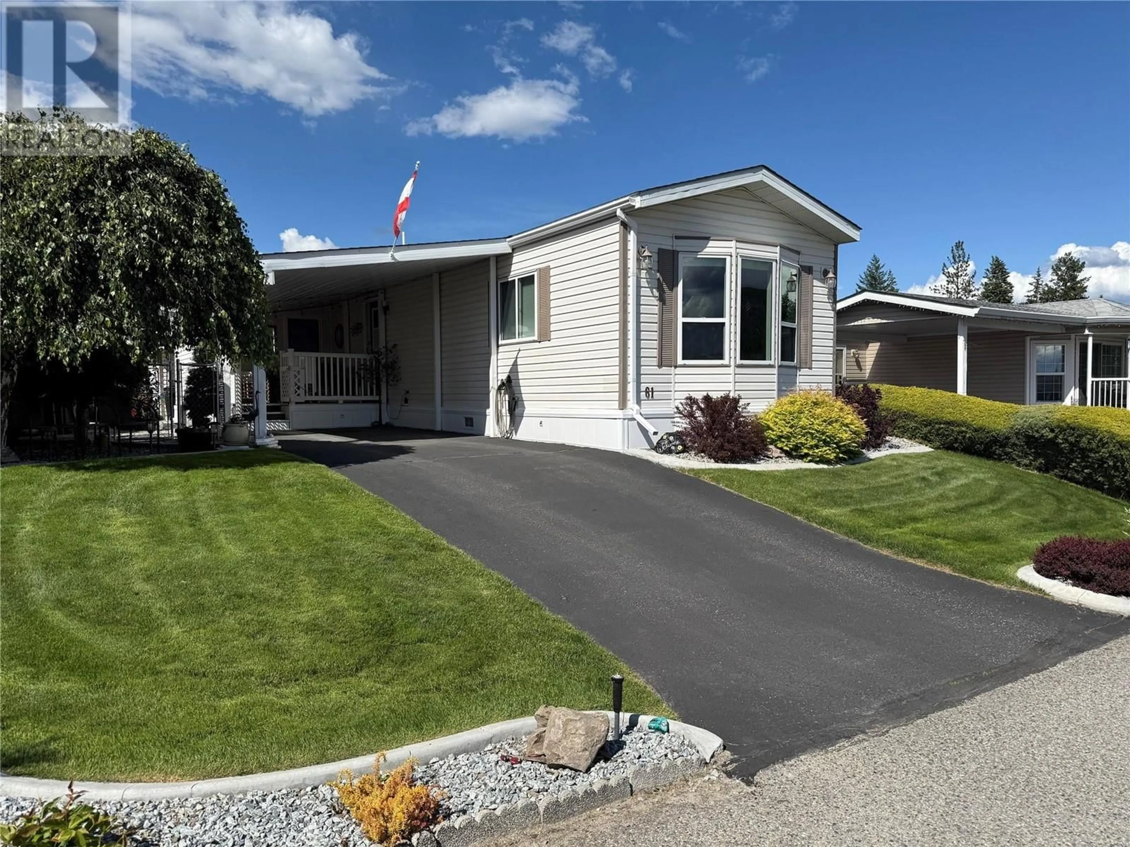 Home with vinyl exterior material, street for 61 - 1850 SHANNON LAKE ROAD, West Kelowna British Columbia V4T1L2