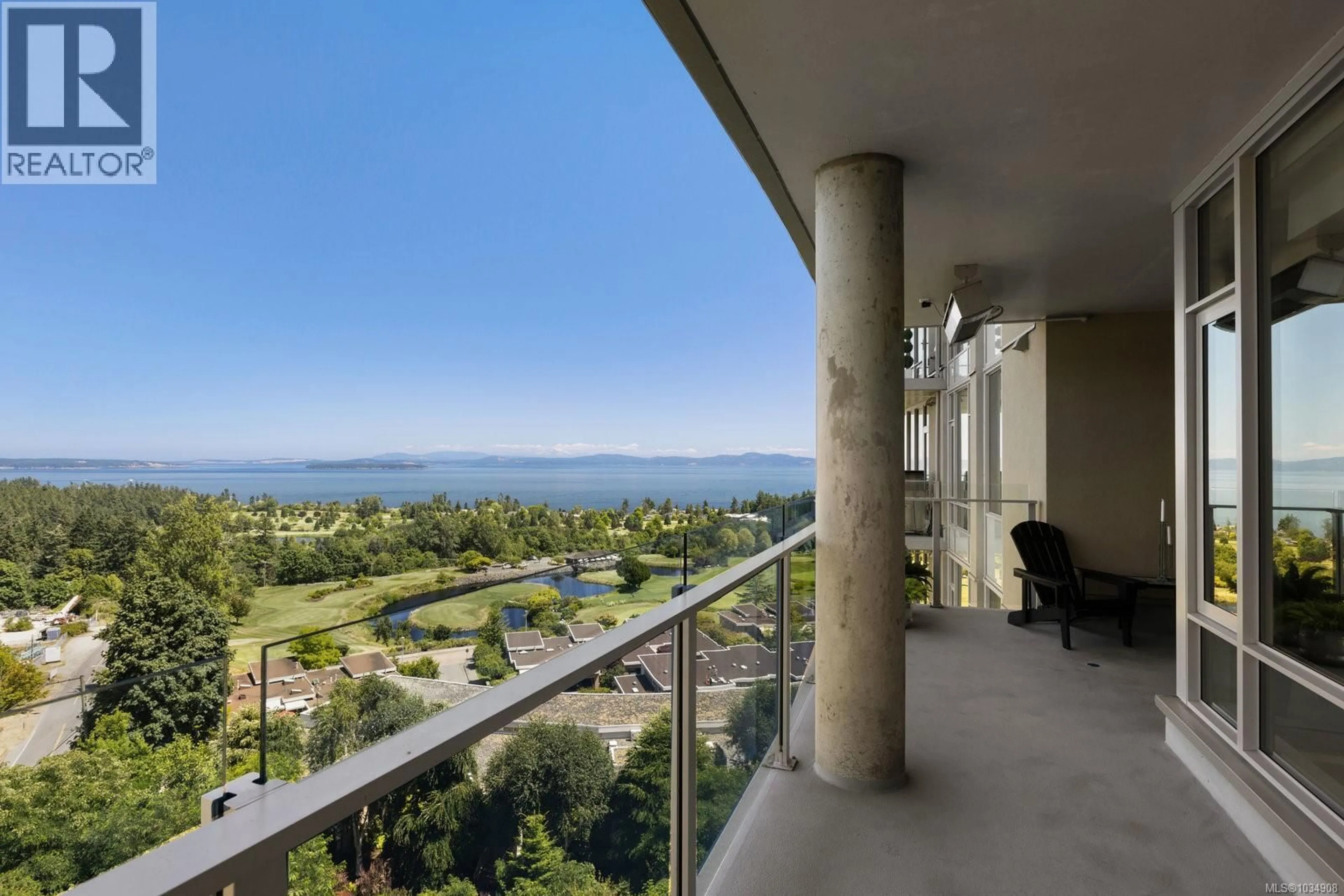 Balcony in the apartment, water/lake/river/ocean view for 602 - 5388 HILL RISE TERRACE, Saanich British Columbia V8Y3K3