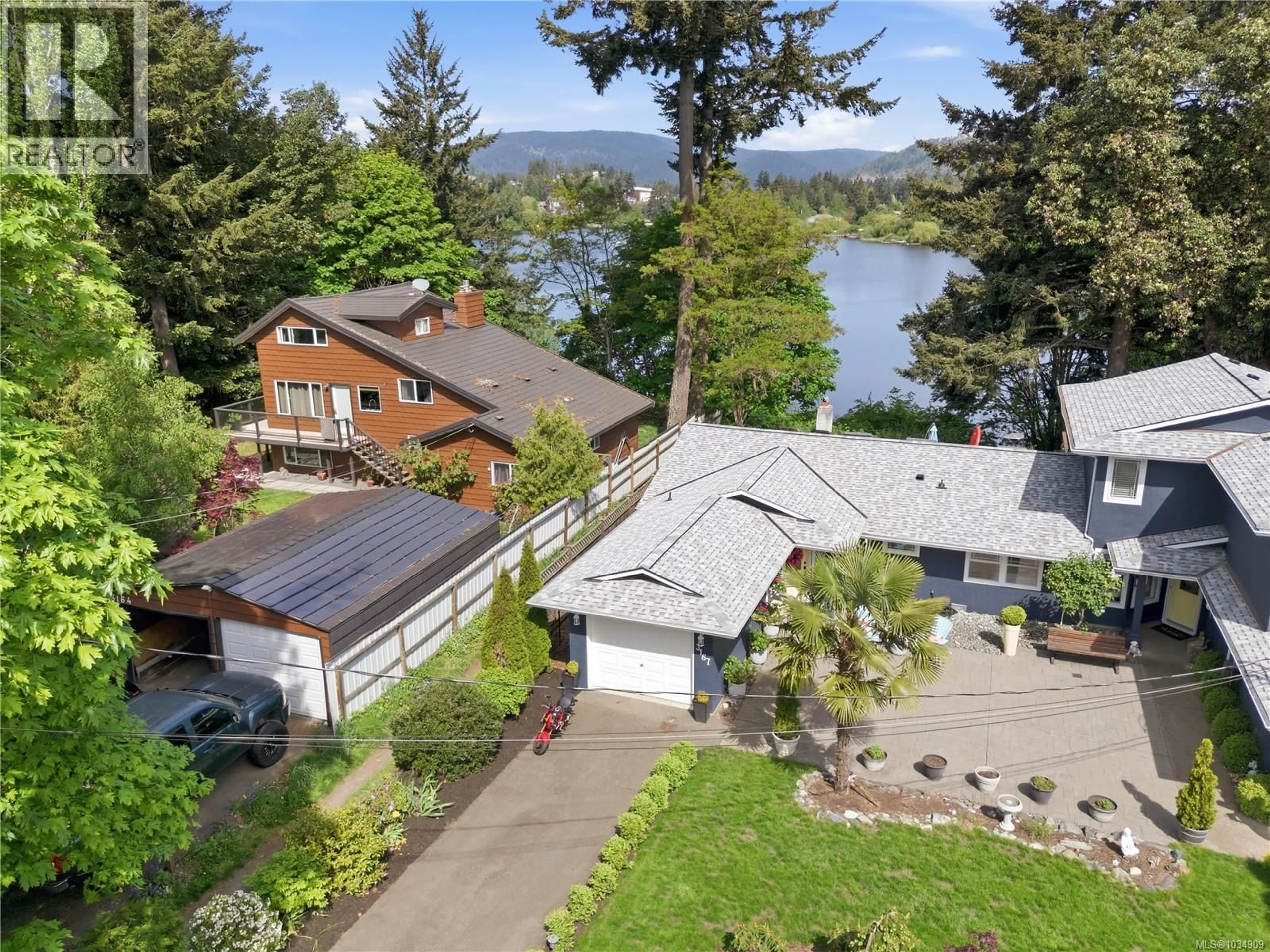 A pic from outside/outdoor area/front of a property/back of a property/a pic from drone, water/lake/river/ocean view for 3167 AYTON PLACE, Langford British Columbia V9B4C3