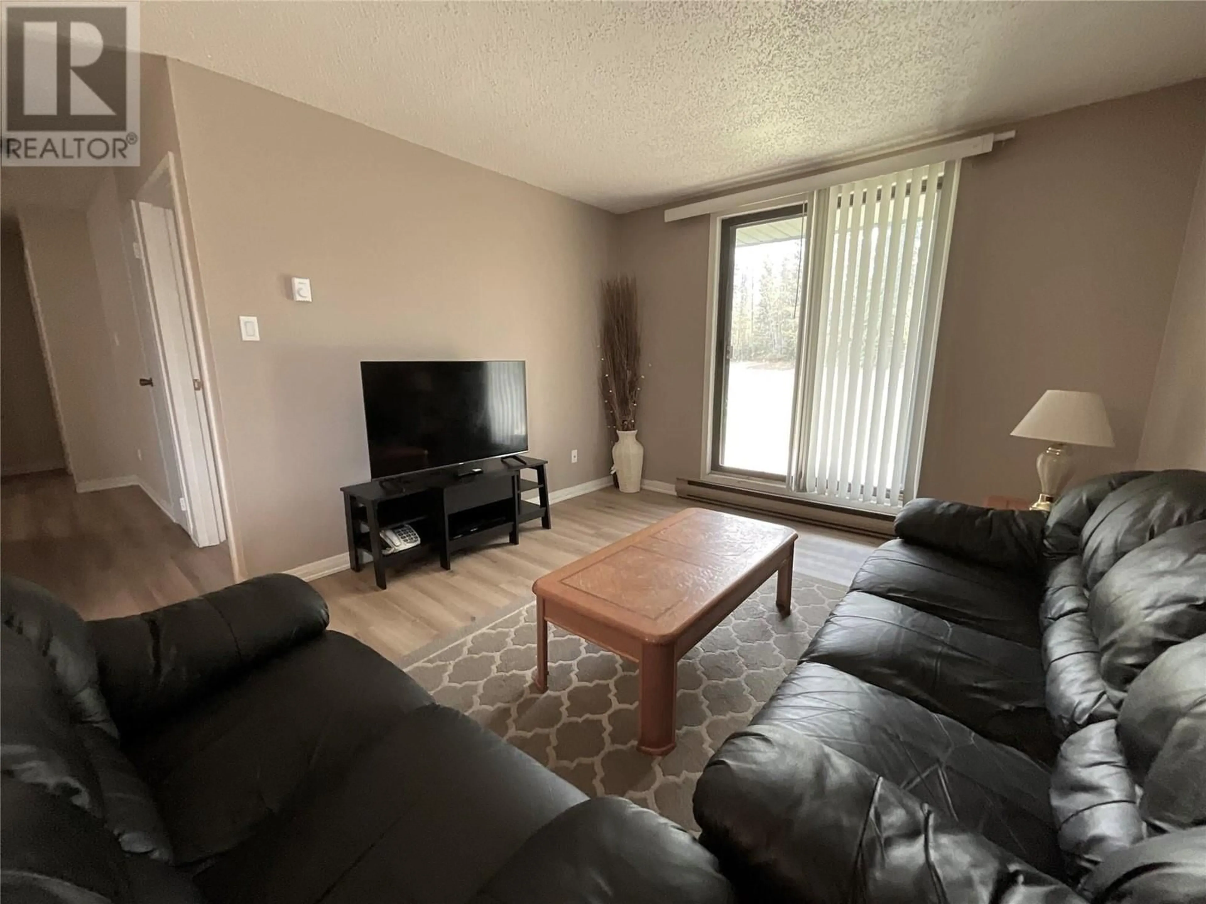 Living room with furniture, unknown for 105 - 212 SPIEKER AVENUE, Tumbler Ridge British Columbia V0C2W0