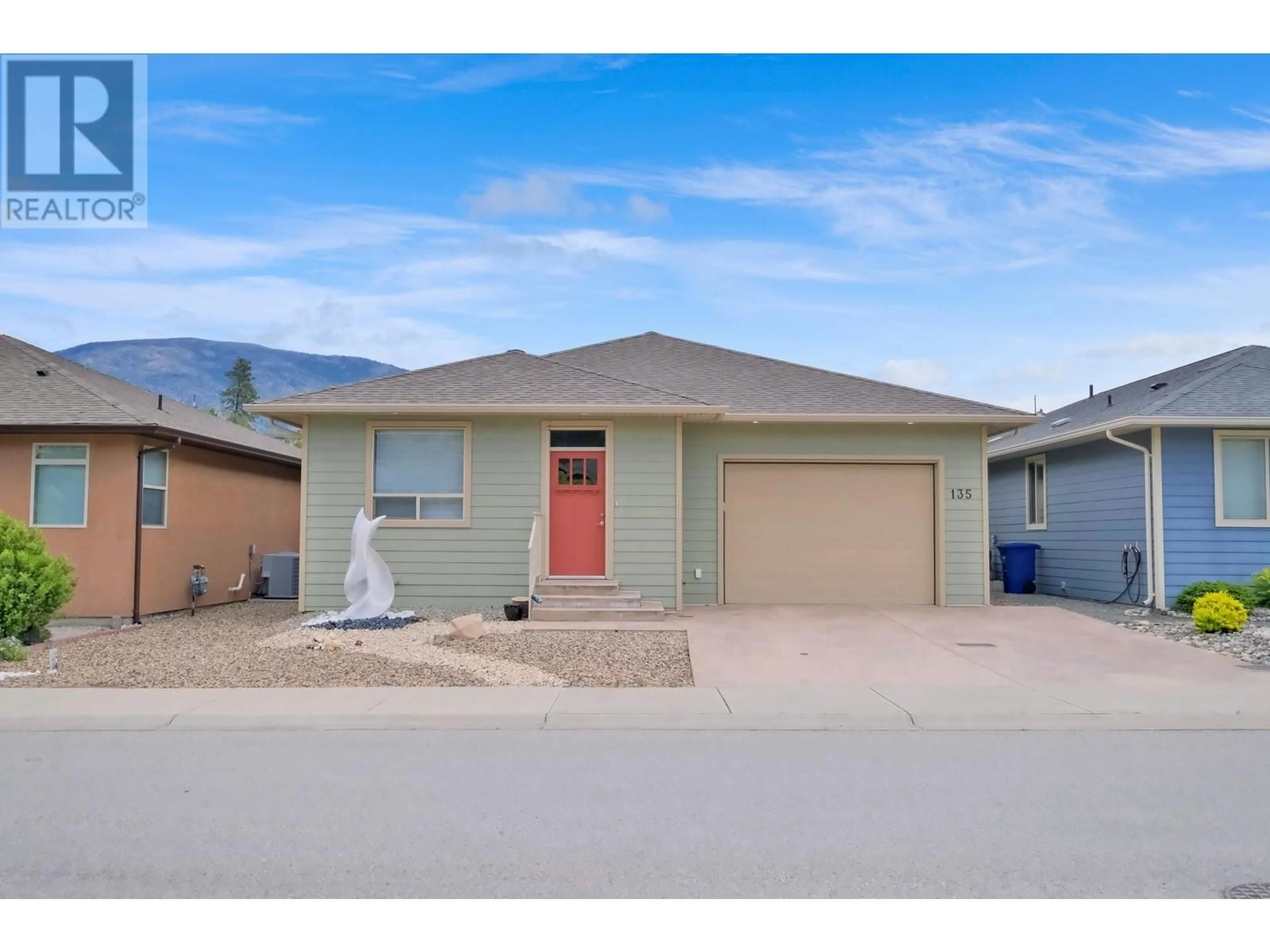 Home with vinyl exterior material, street for 135 WILLOWS PLACE, Oliver British Columbia V0H1T4