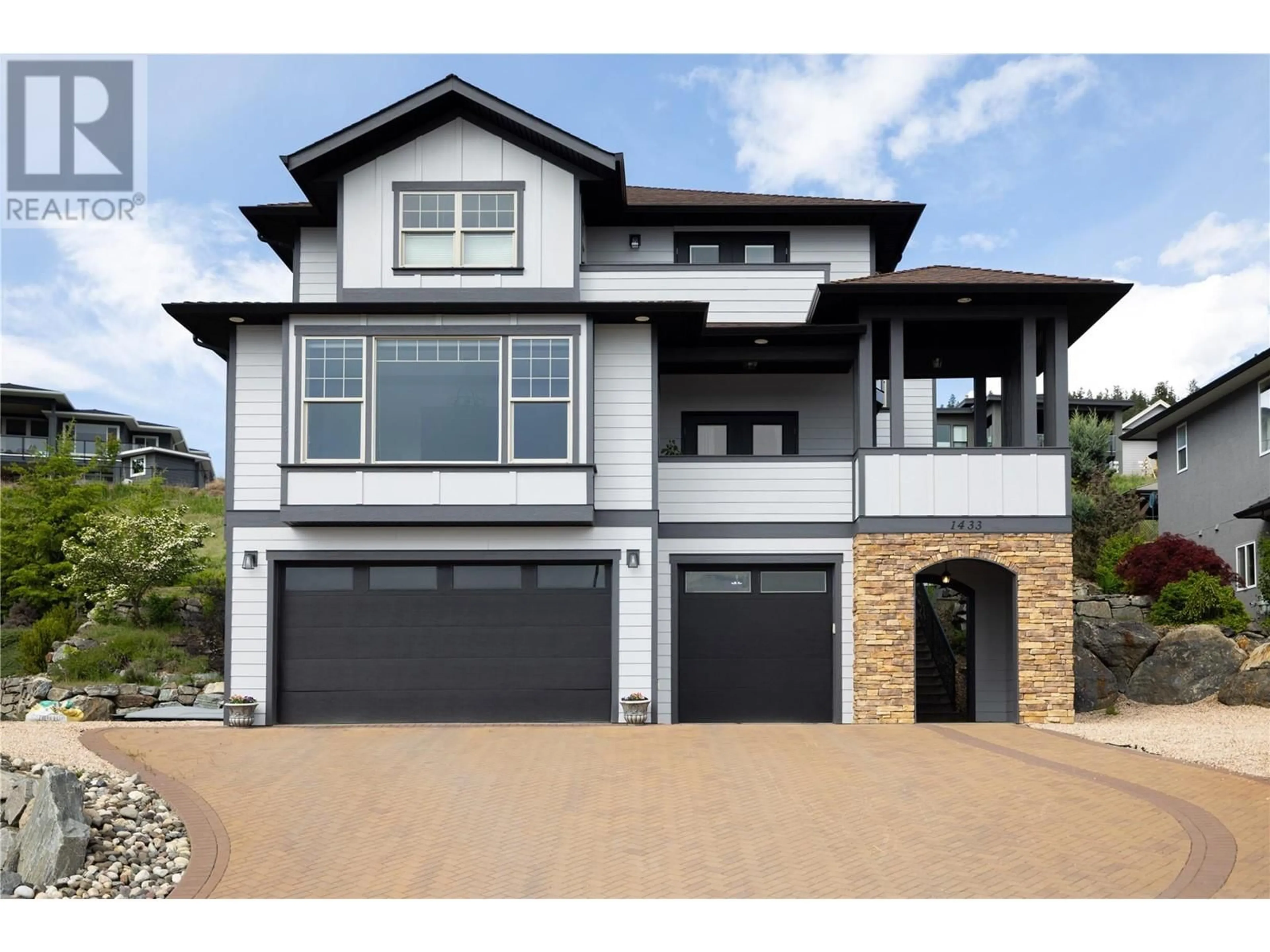 Home with vinyl exterior material, street for 1433 RED MOUNTAIN PLACE, Vernon British Columbia V1B4A3