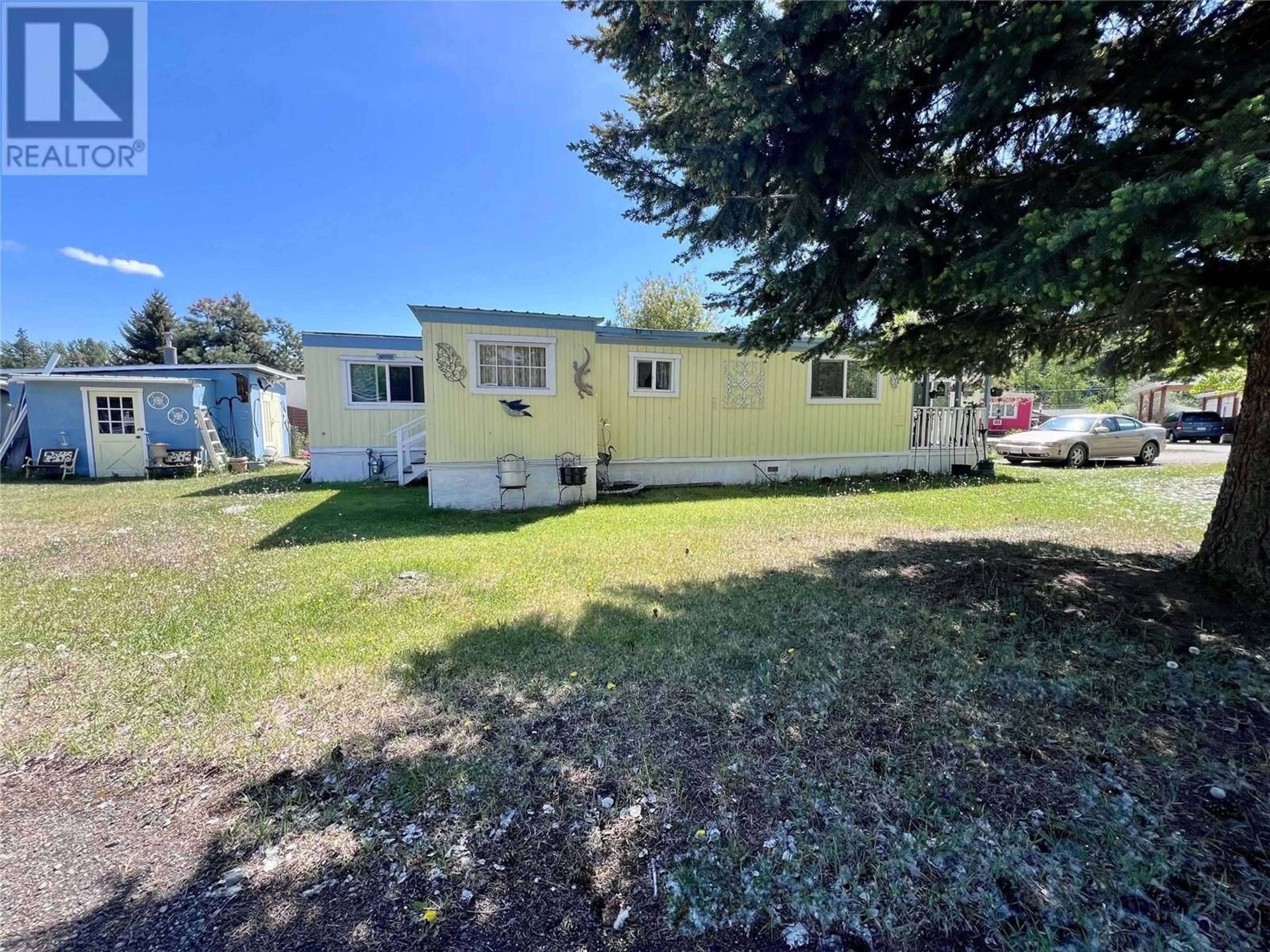 A pic from outside/outdoor area/front of a property/back of a property/a pic from drone, unknown for 1 - 406 BRANDLMAYR GATE OTHER, Princeton British Columbia V0X1W0