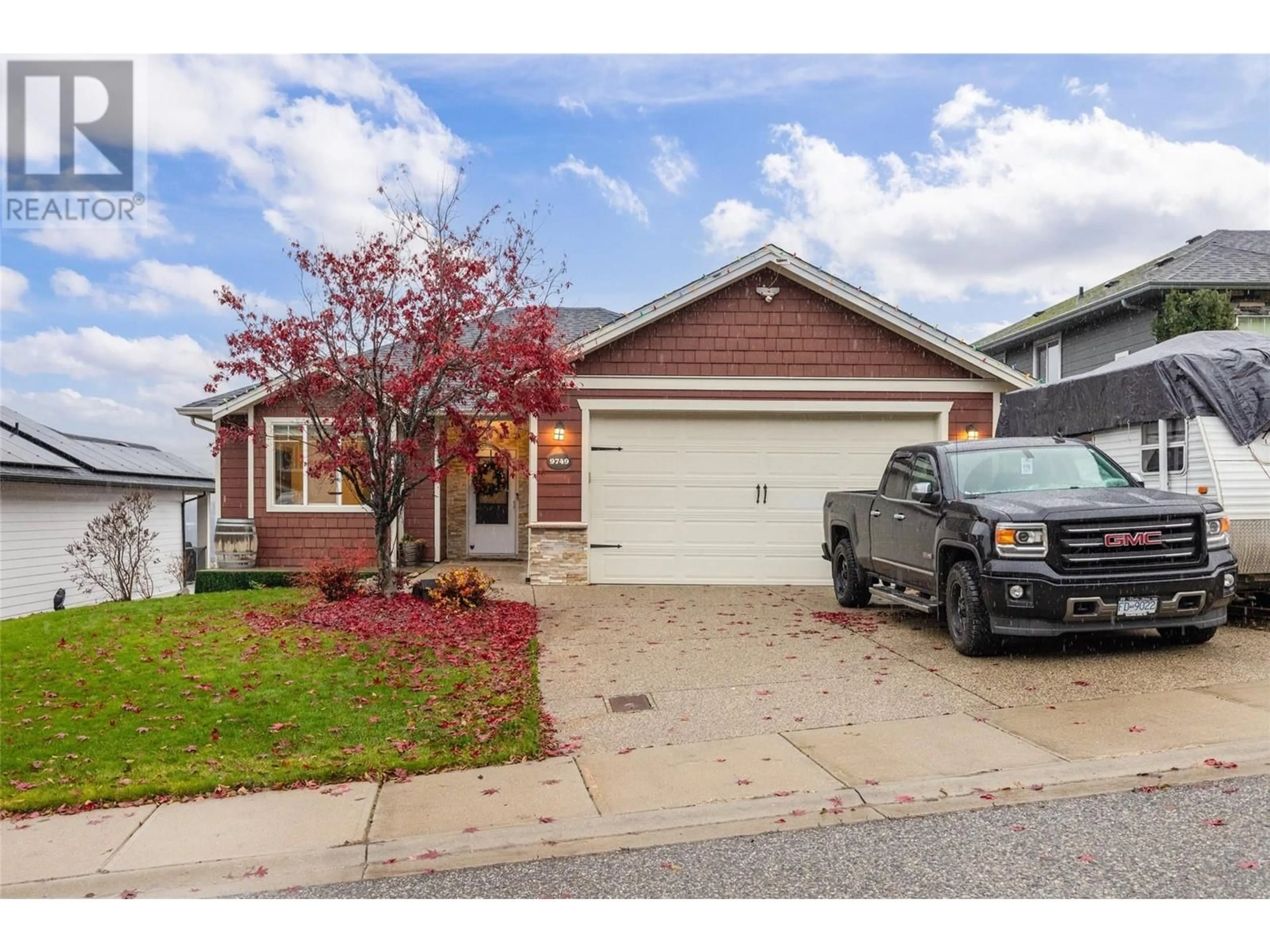Home with vinyl exterior material, street for 9749 SANTINA ROAD, Lake Country British Columbia V4V2R9