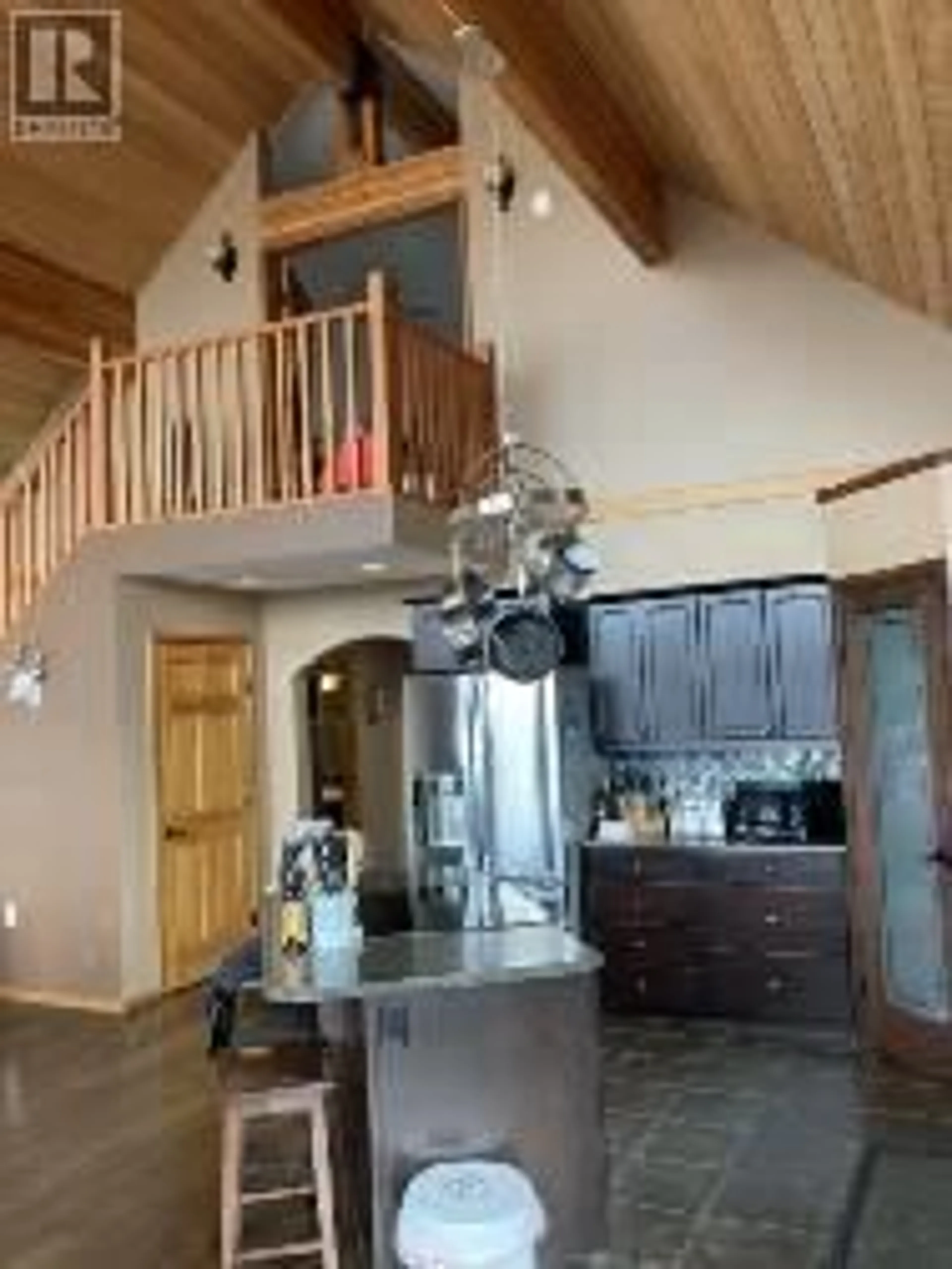 Open concept kitchen, unknown for 5865 WESTGATE ROAD, Chetwynd British Columbia V0C1J0