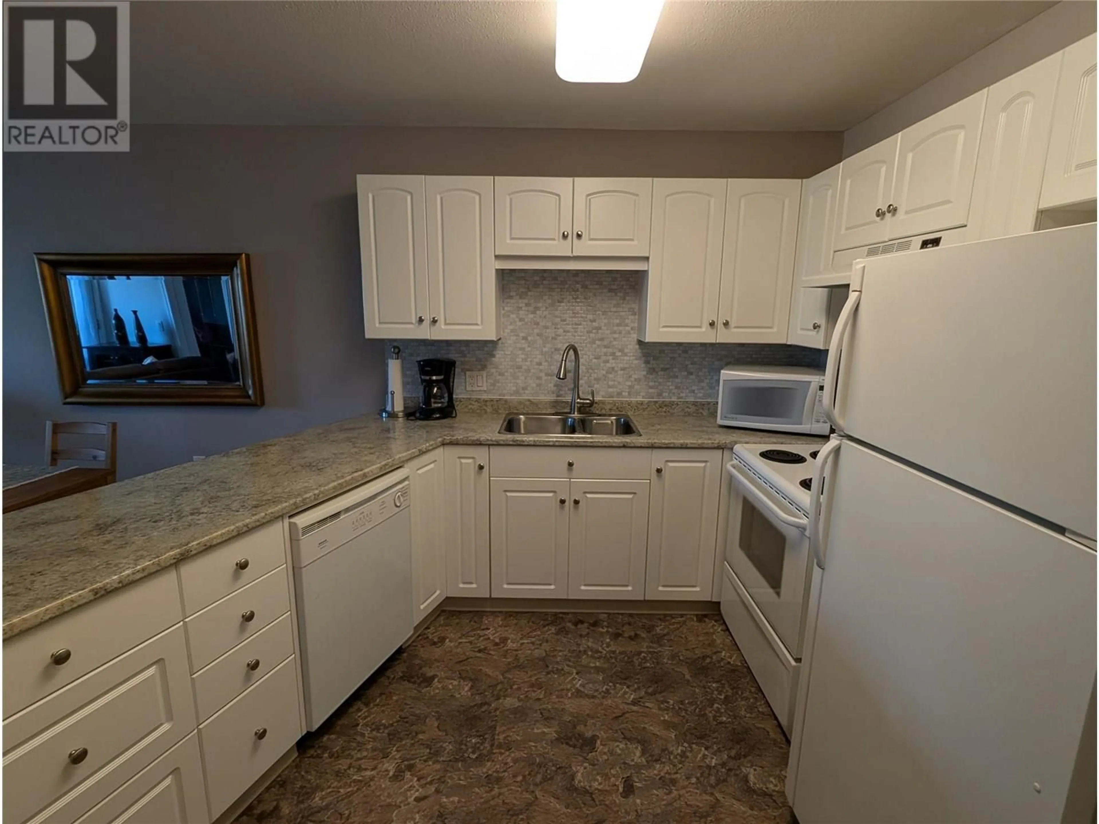 Standard kitchen, unknown for 201 - 11001 13 STREET, Dawson Creek British Columbia V1G2X5