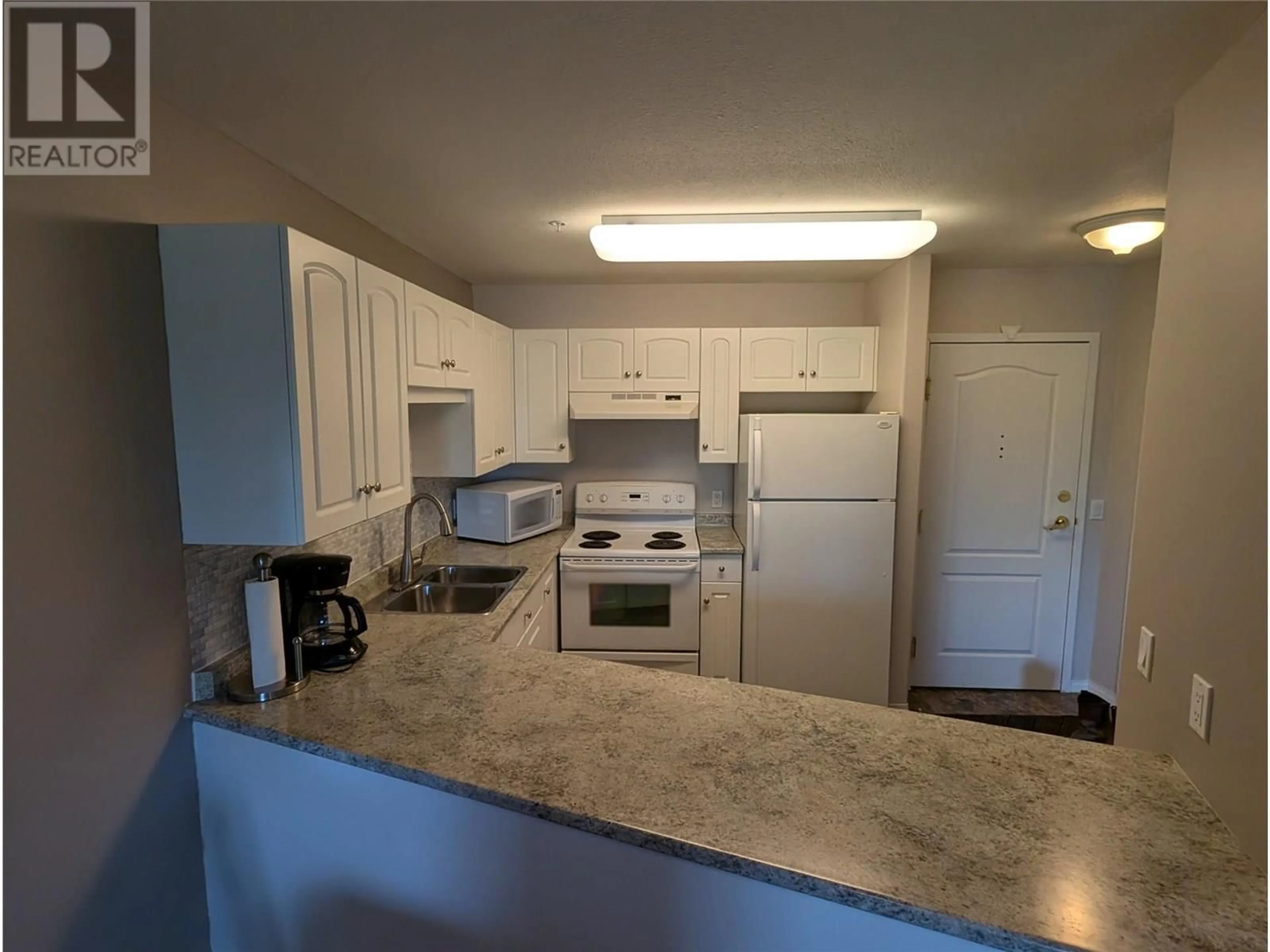 Standard kitchen, unknown for 201 - 11001 13 STREET, Dawson Creek British Columbia V1G2X5