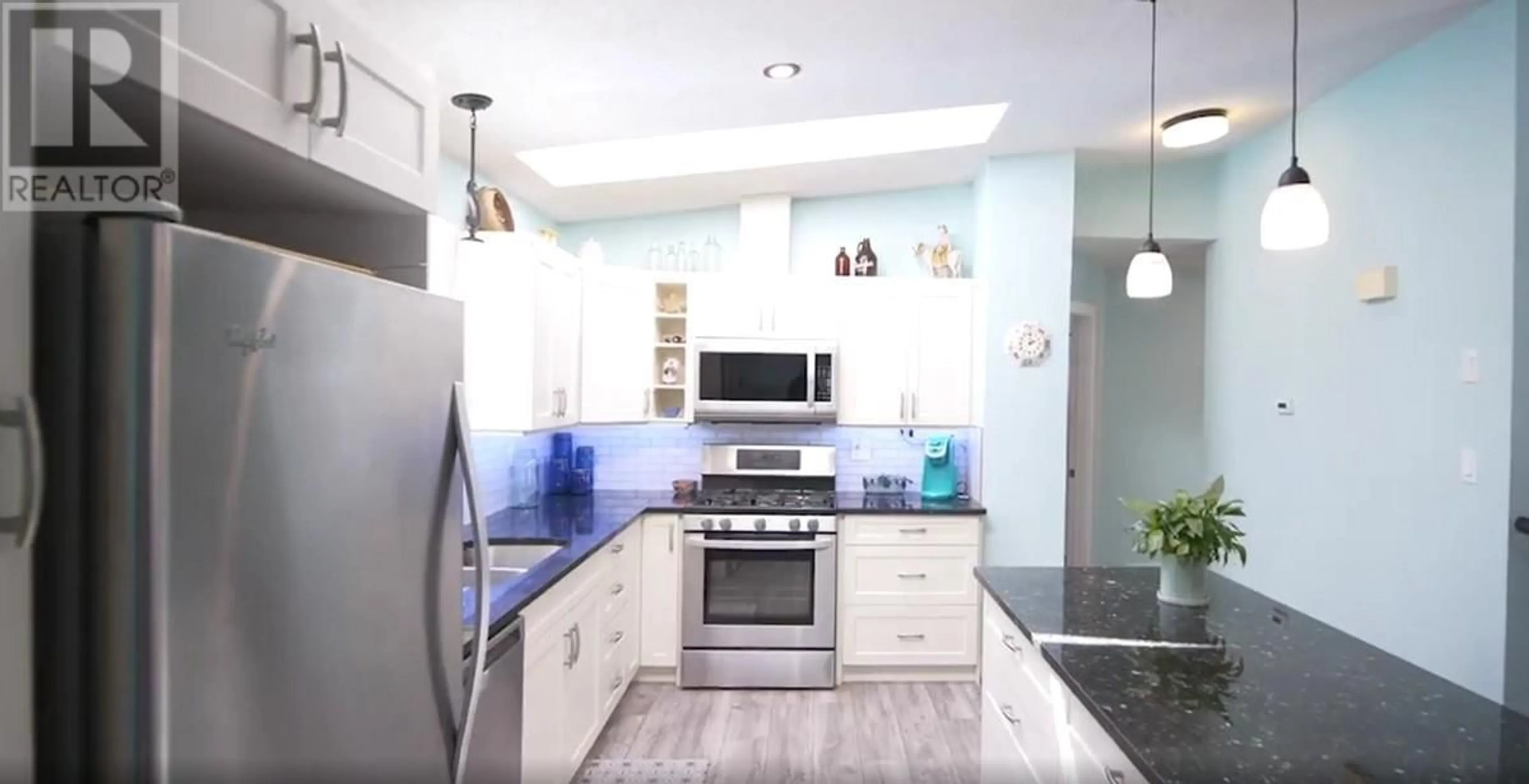 Contemporary kitchen, ceramic/tile floor for 1742 DUNCAN AVENUE EAST, Penticton British Columbia V2A7E7