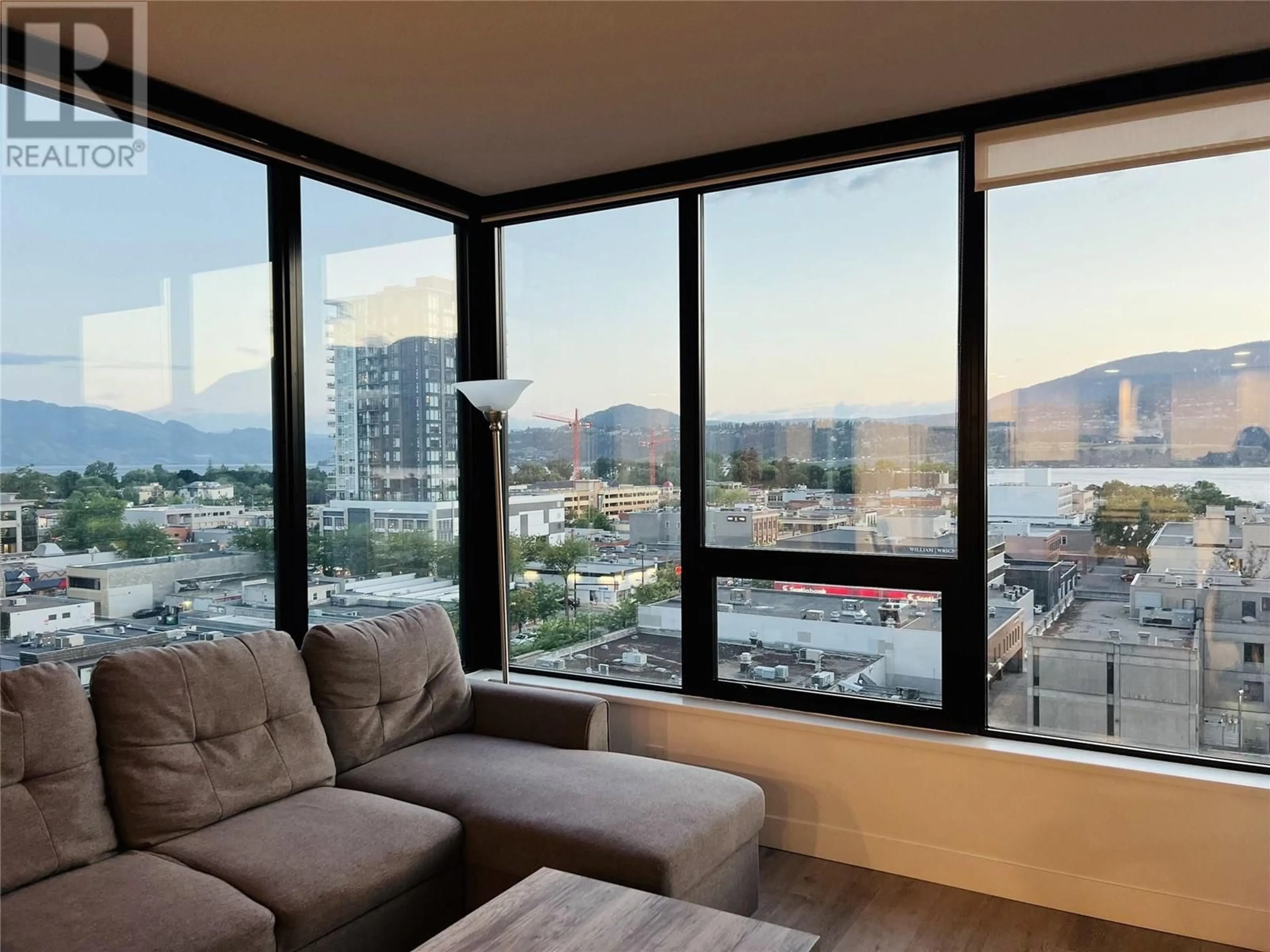 Living room with furniture, unknown for 905 - 1471 ST PAUL STREET, Kelowna British Columbia V1Y0K7