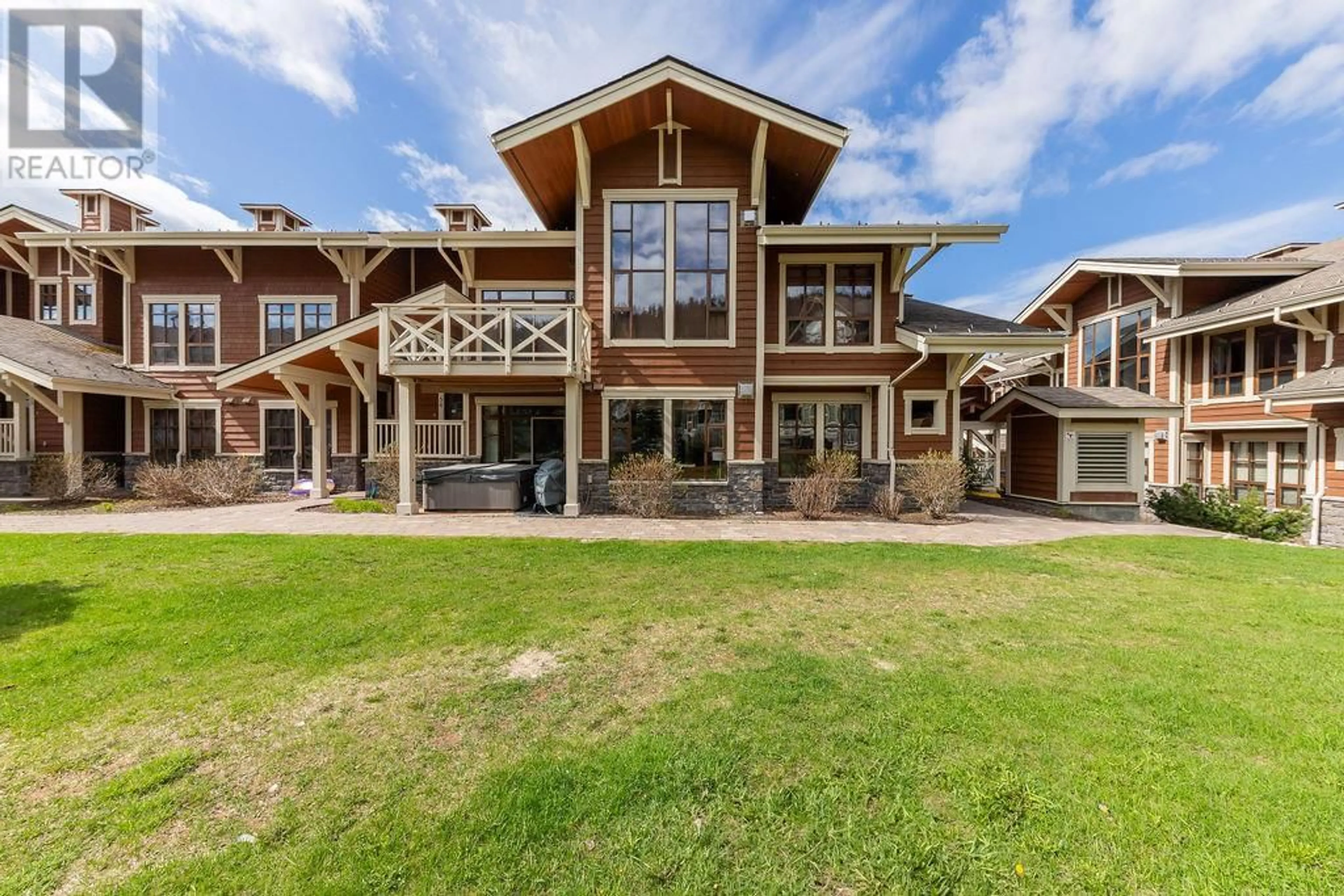 A pic from outside/outdoor area/front of a property/back of a property/a pic from drone, unknown for 43 - 5005 VALLEY DRIVE, Sun Peaks British Columbia V0E5N0