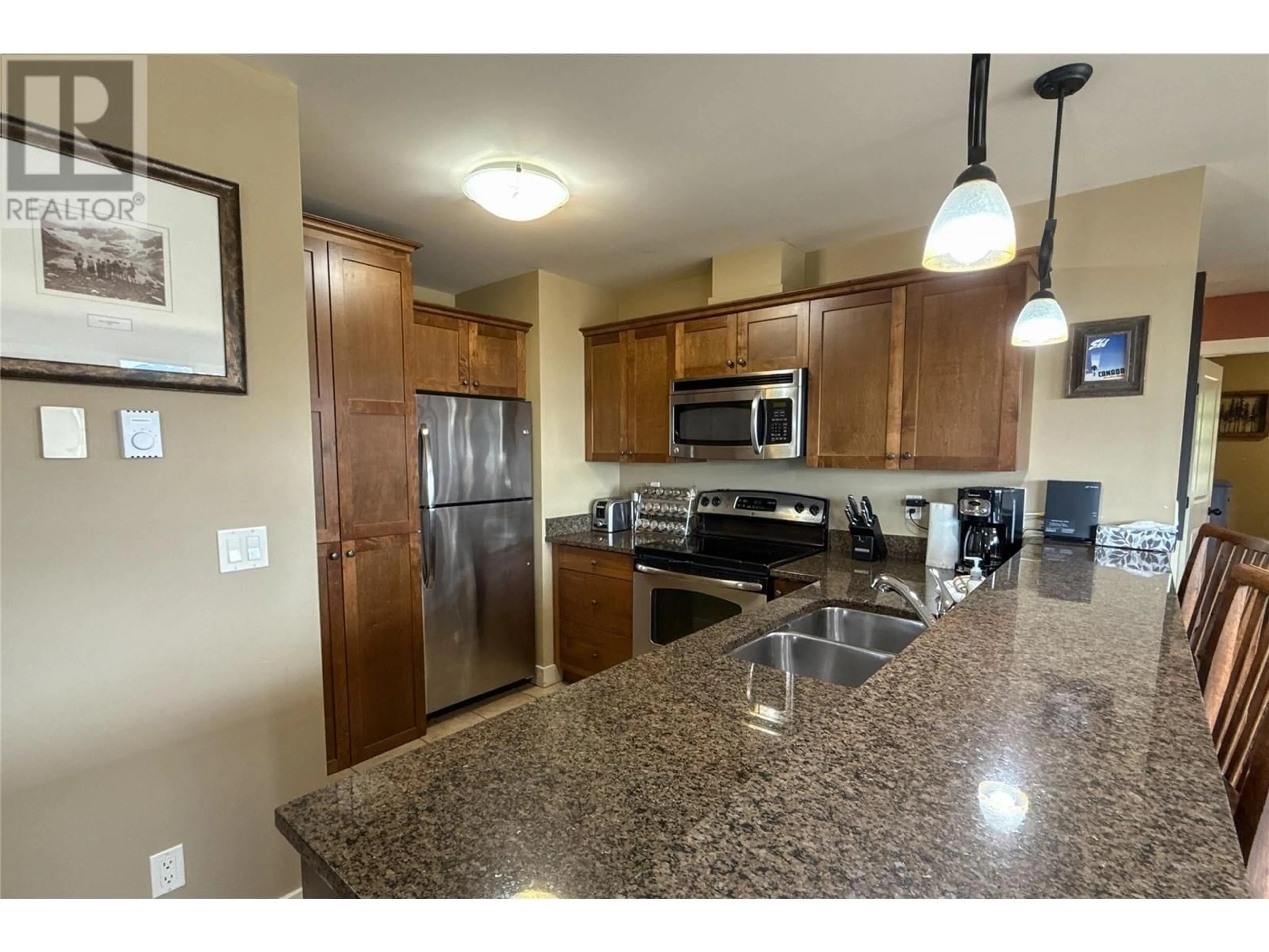 Standard kitchen, ceramic/tile floor for 49 - 1306 HAESLER VIEW, Golden British Columbia V0A1H0