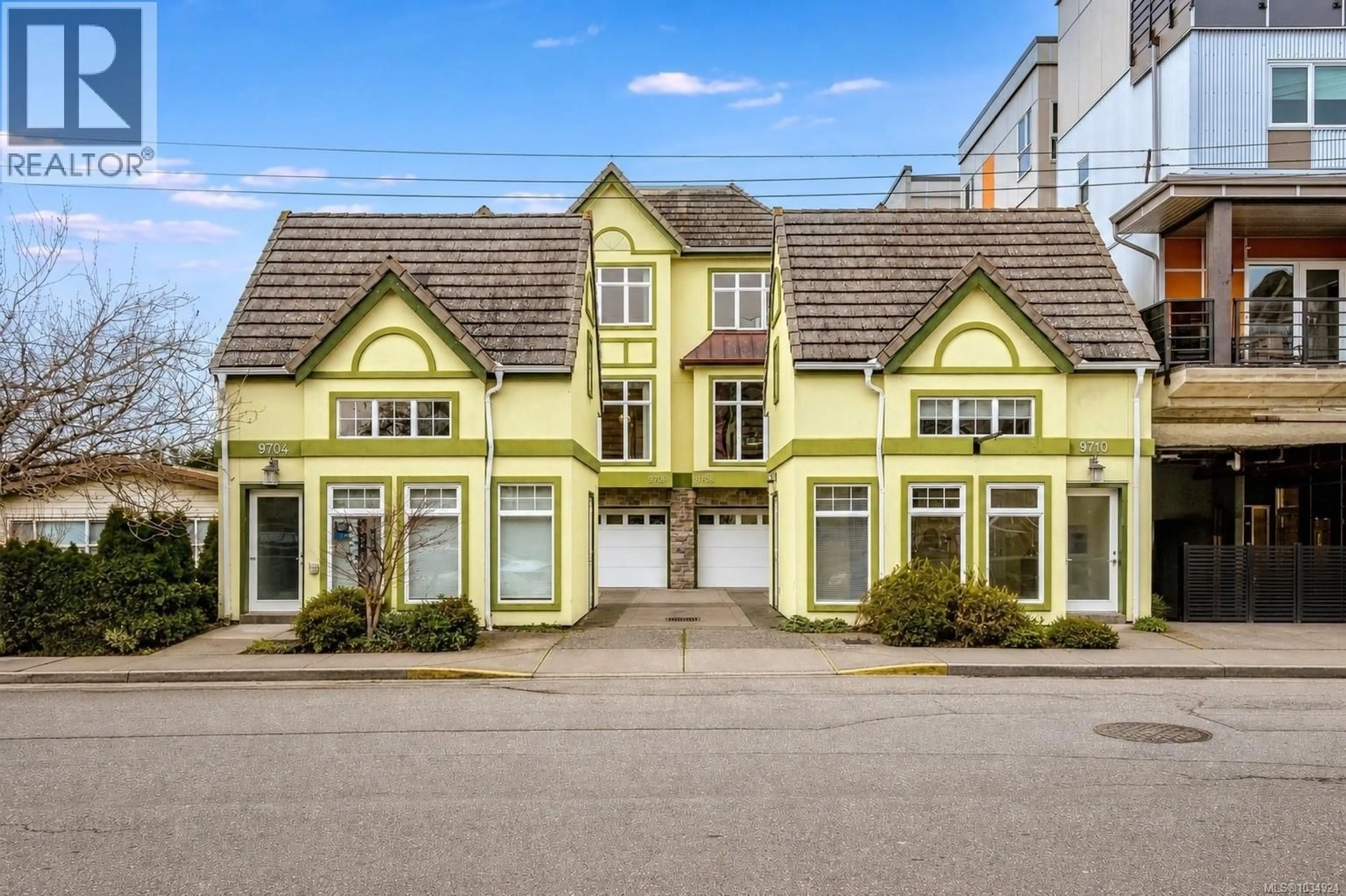 Unknown for 9708A THIRD STREET, Sidney British Columbia V8L3A2