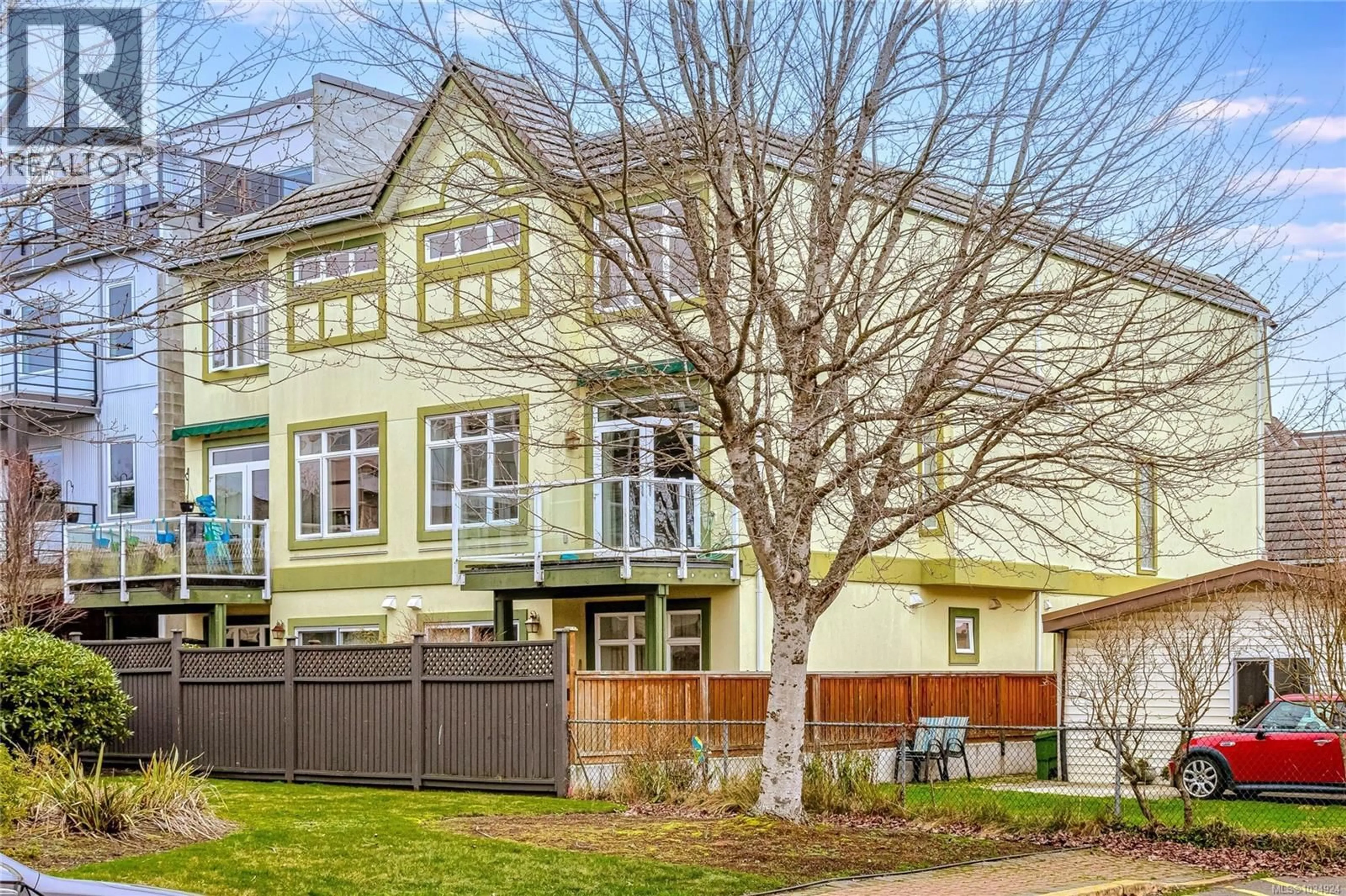 Unknown for 9708A THIRD STREET, Sidney British Columbia V8L3A2