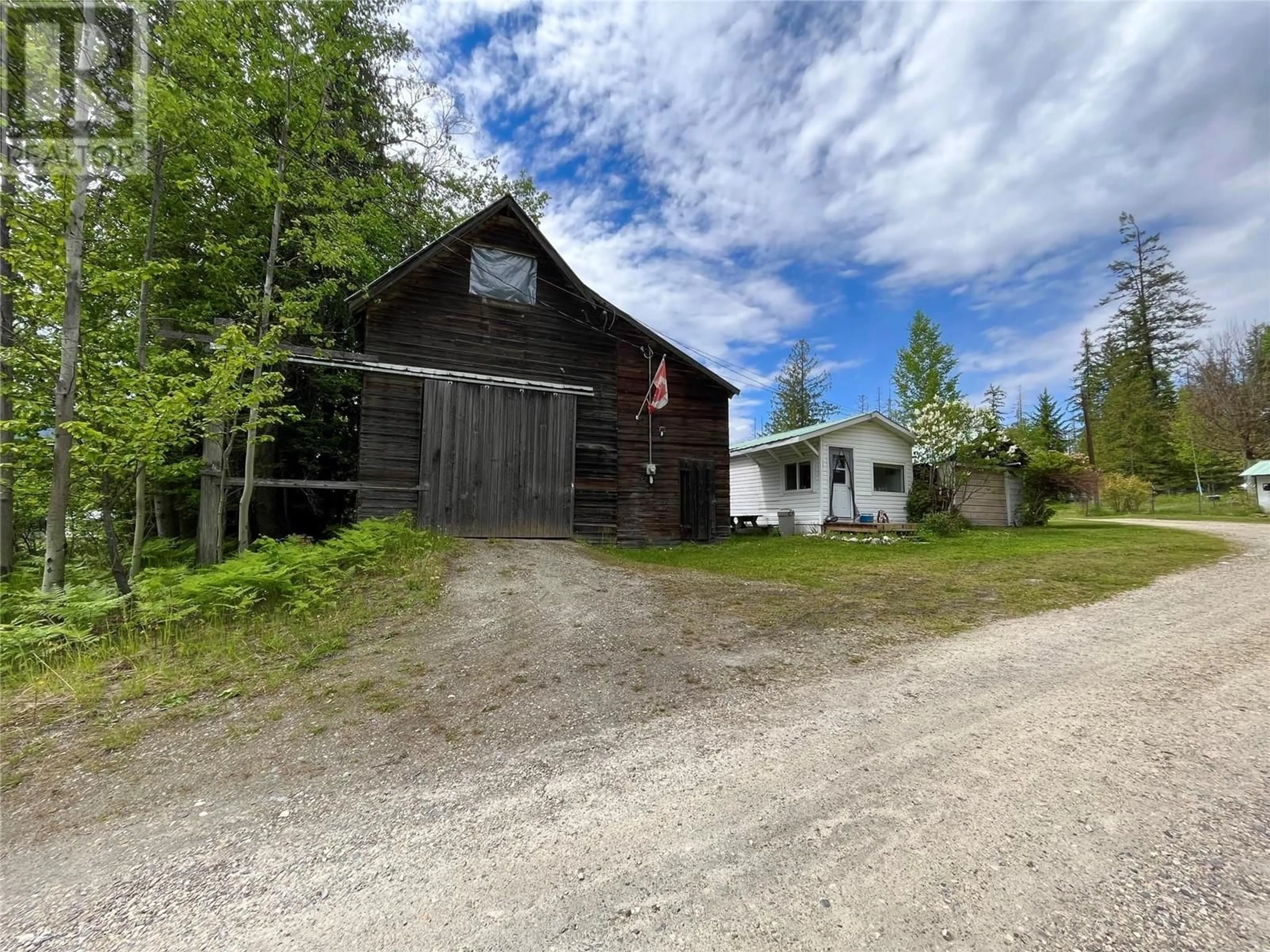 A pic from outside/outdoor area/front of a property/back of a property/a pic from drone, unknown for 740 HIGHWAY 6 OTHER SOUTH, Nakusp British Columbia V0G1R0
