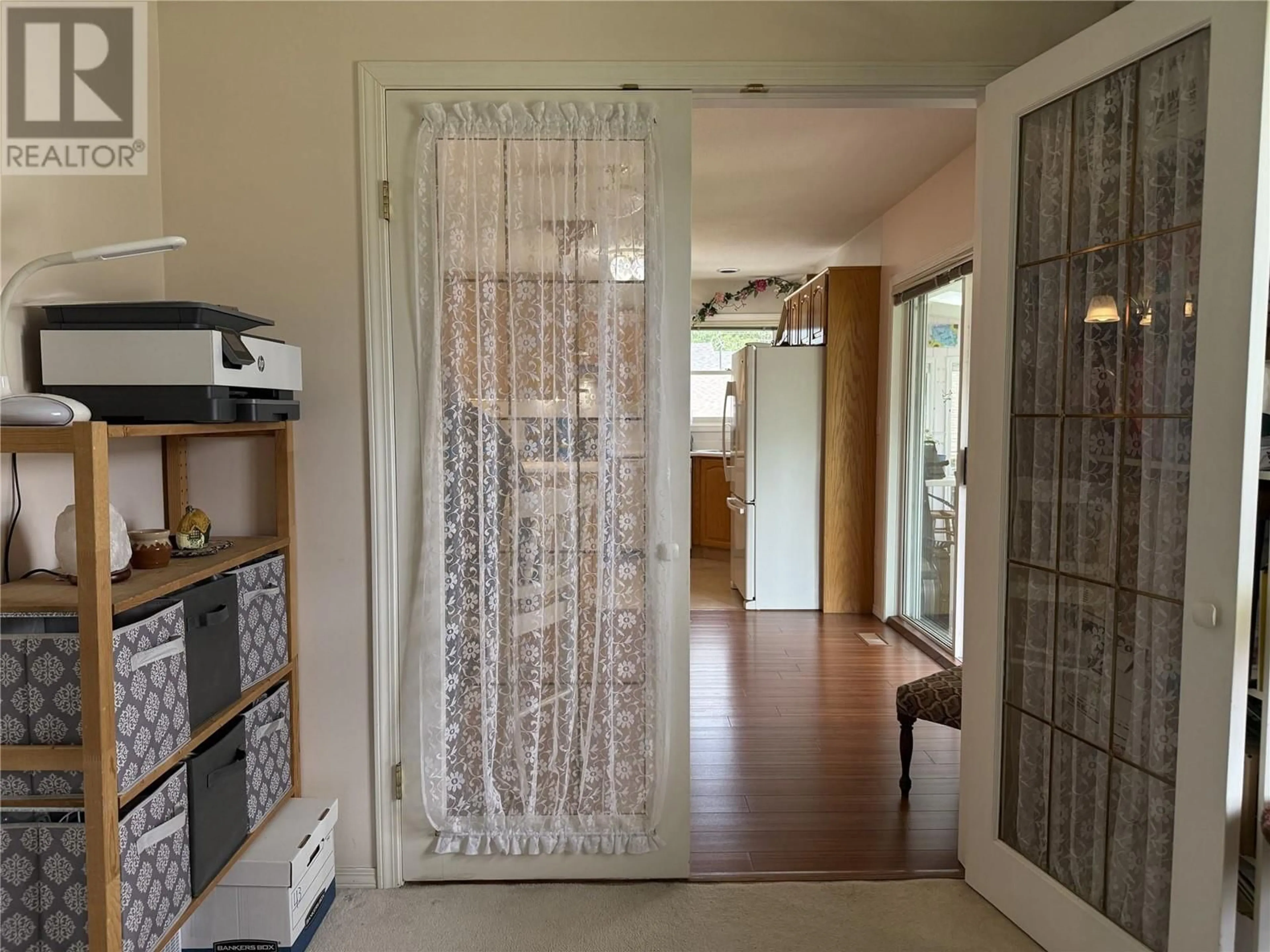 Indoor entryway for 1 - 1717 GRANITE AVENUE, Merritt British Columbia V1K1B8