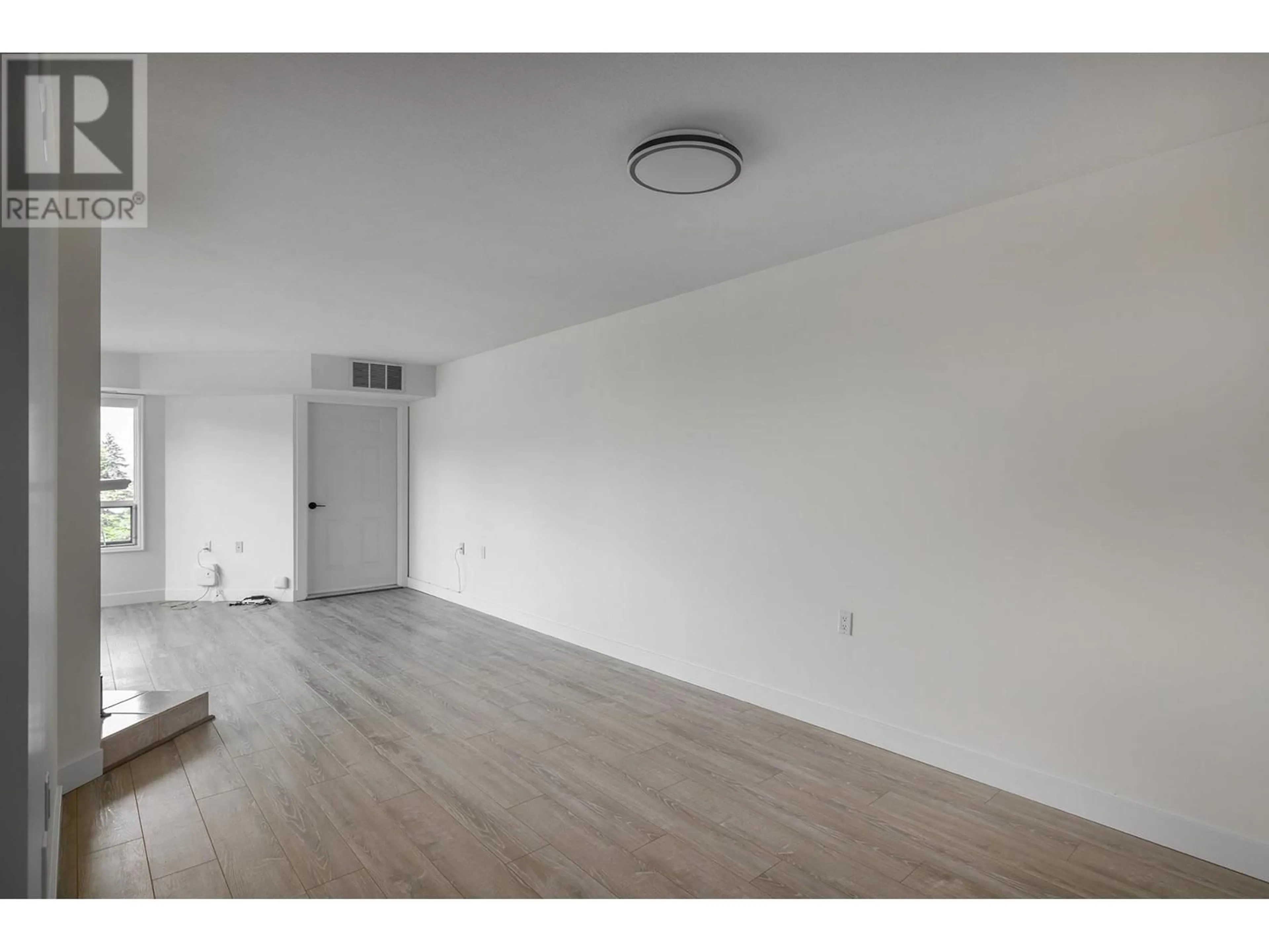 A pic of a room for 317 - 3157 CASORSO ROAD, Kelowna British Columbia V1W3J4