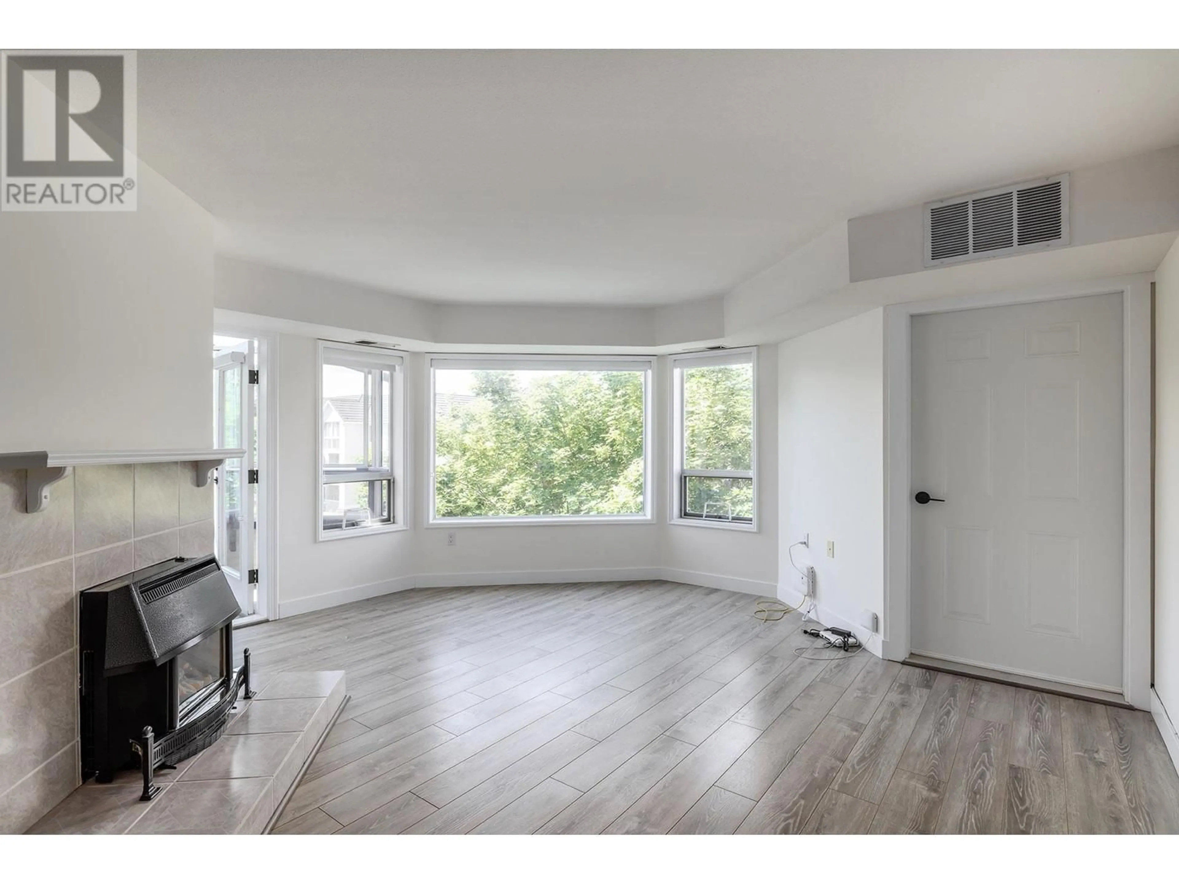 A pic of a room for 317 - 3157 CASORSO ROAD, Kelowna British Columbia V1W3J4