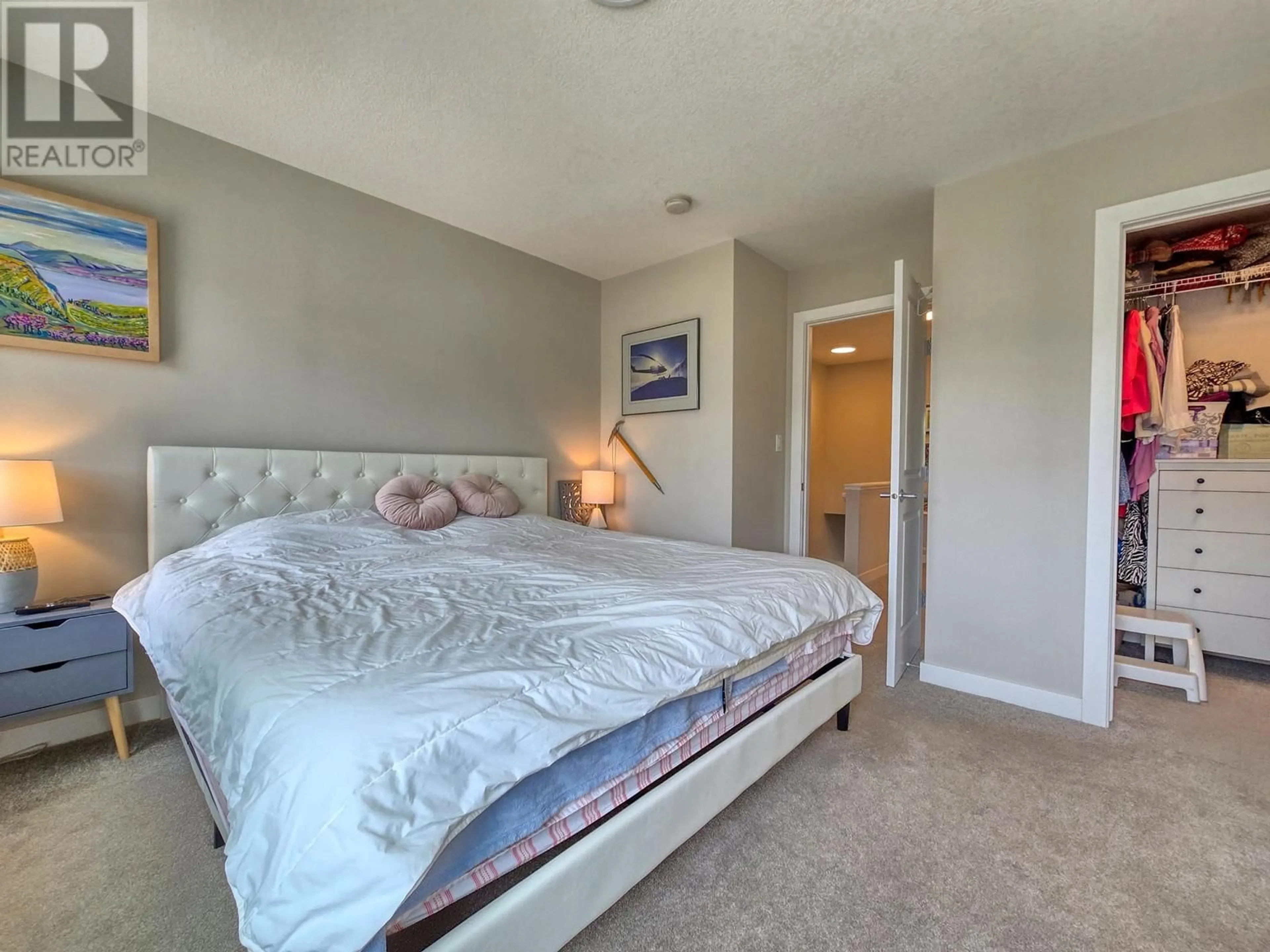 Bedroom with bed, carpet floor for 3 - 902 6TH AVENUE, Invermere British Columbia V0A1K0