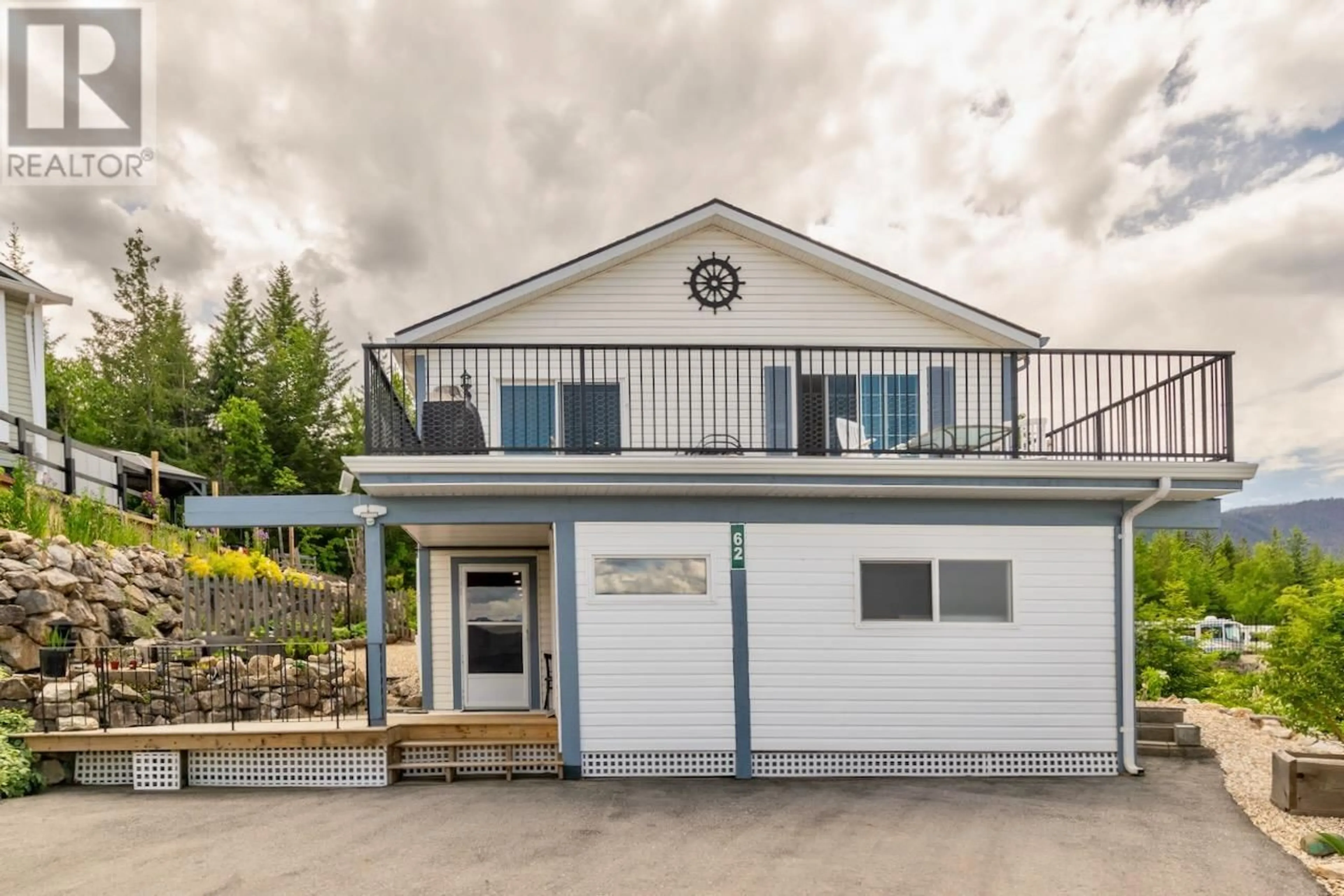 Home with vinyl exterior material, unknown for 62 - 1510 TRANS CANADA HIGHWAY, Sorrento British Columbia V0E2W0