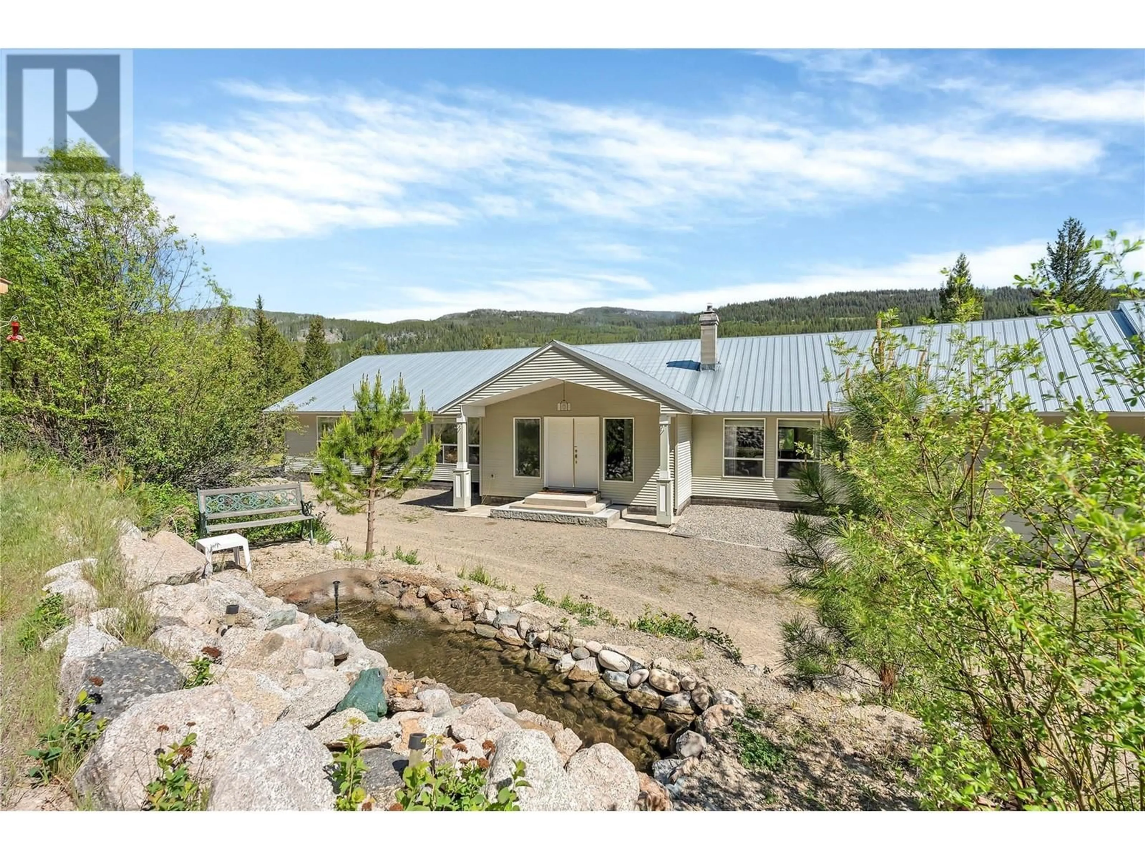 A pic from outside/outdoor area/front of a property/back of a property/a pic from drone, water/lake/river/ocean view for 1698 PRINCETON SUMMERLAND ROAD, Princeton British Columbia V0X1W0