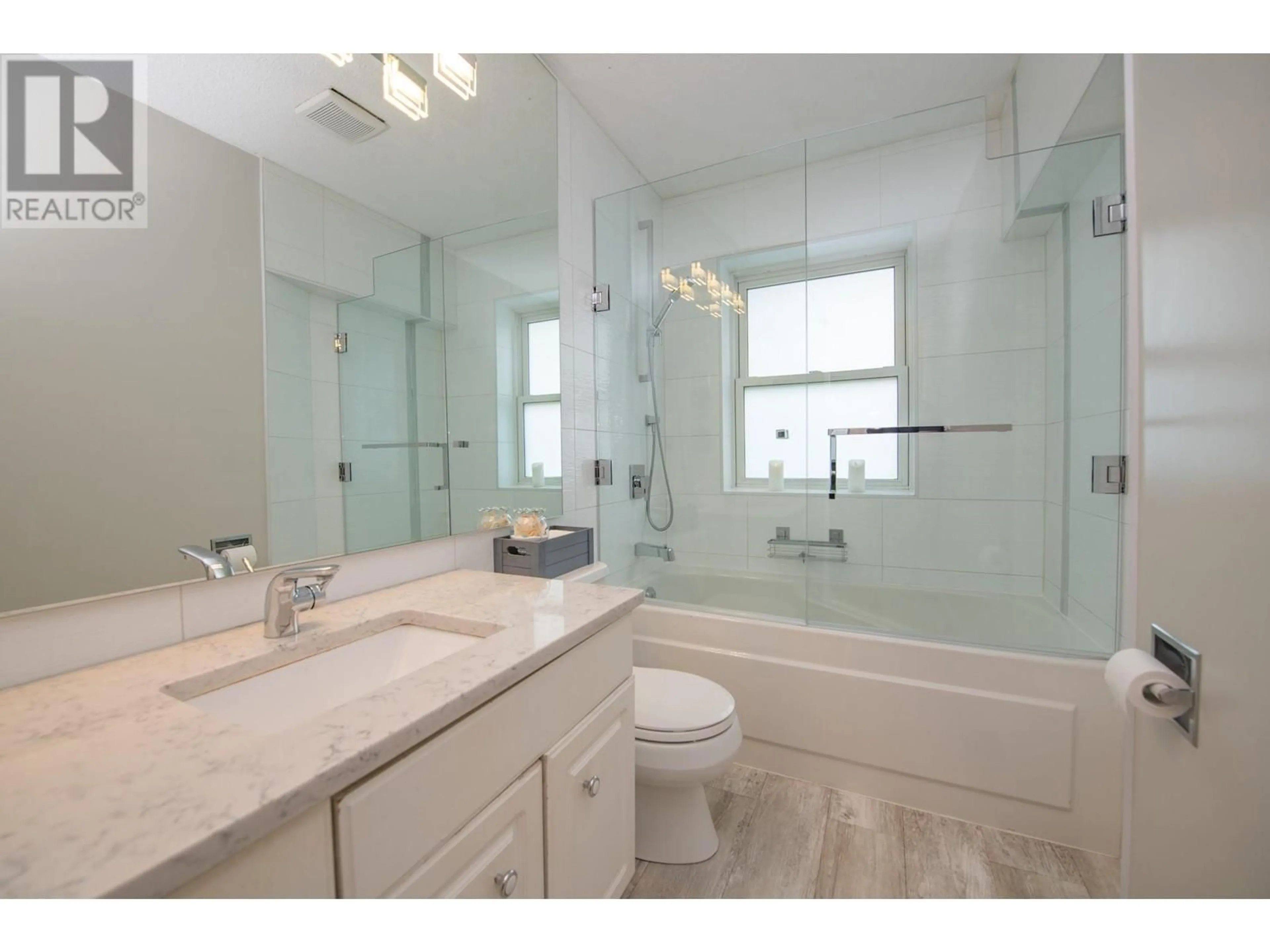 Standard bathroom, ceramic/tile floor for 1407 29 AVENUE, Vernon British Columbia V1T1Y4