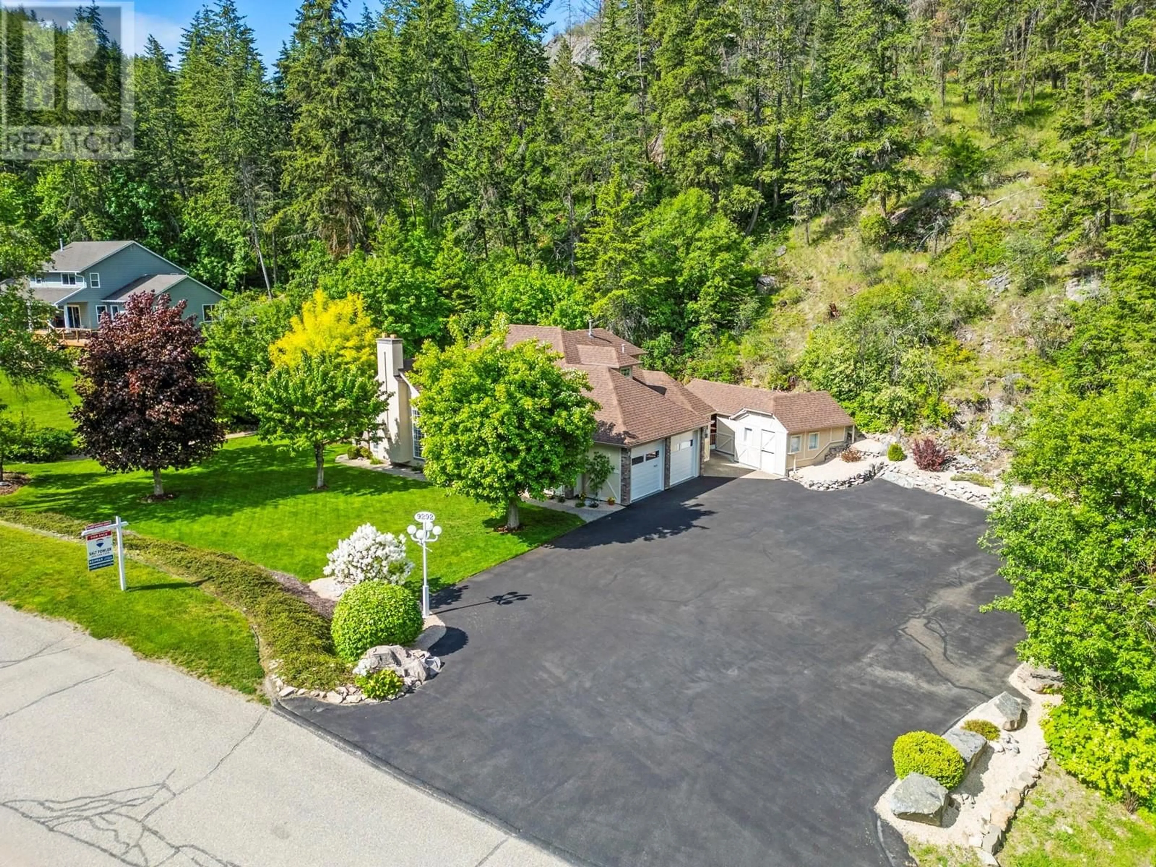 A pic from outside/outdoor area/front of a property/back of a property/a pic from drone, unknown for 9292 CHINOOK ROAD, Vernon British Columbia V1H1K3