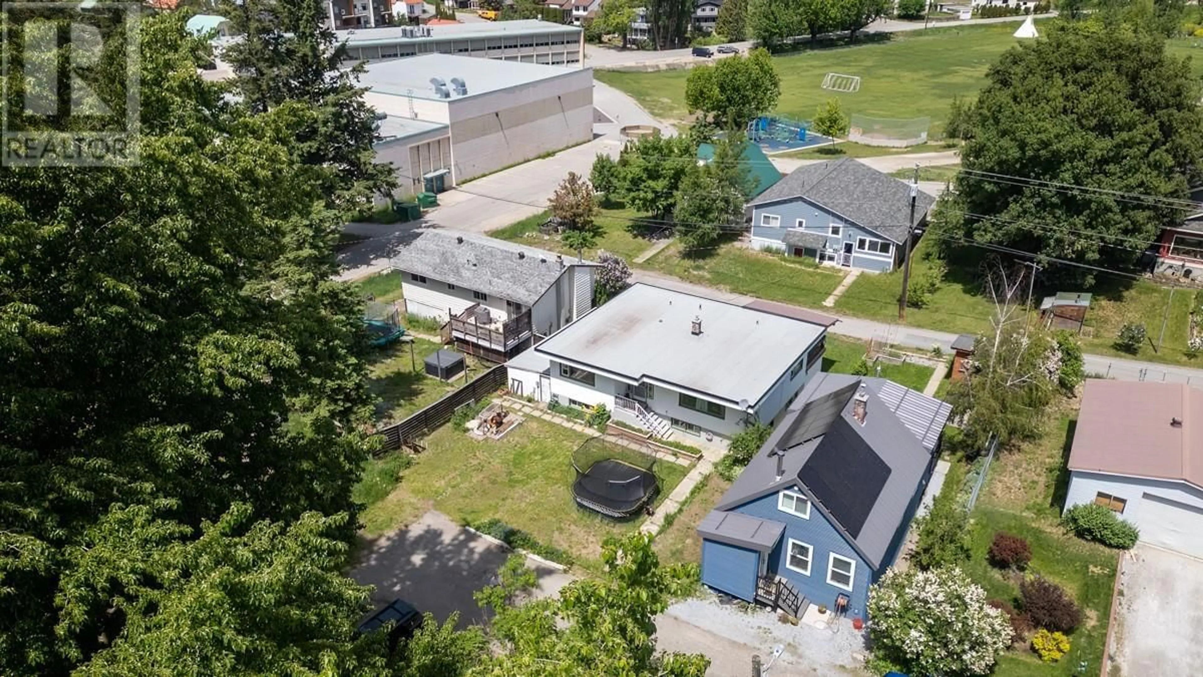 A pic from outside/outdoor area/front of a property/back of a property/a pic from drone, unknown for 2120 THIRD AVENUE, Rossland British Columbia V0G1Y0