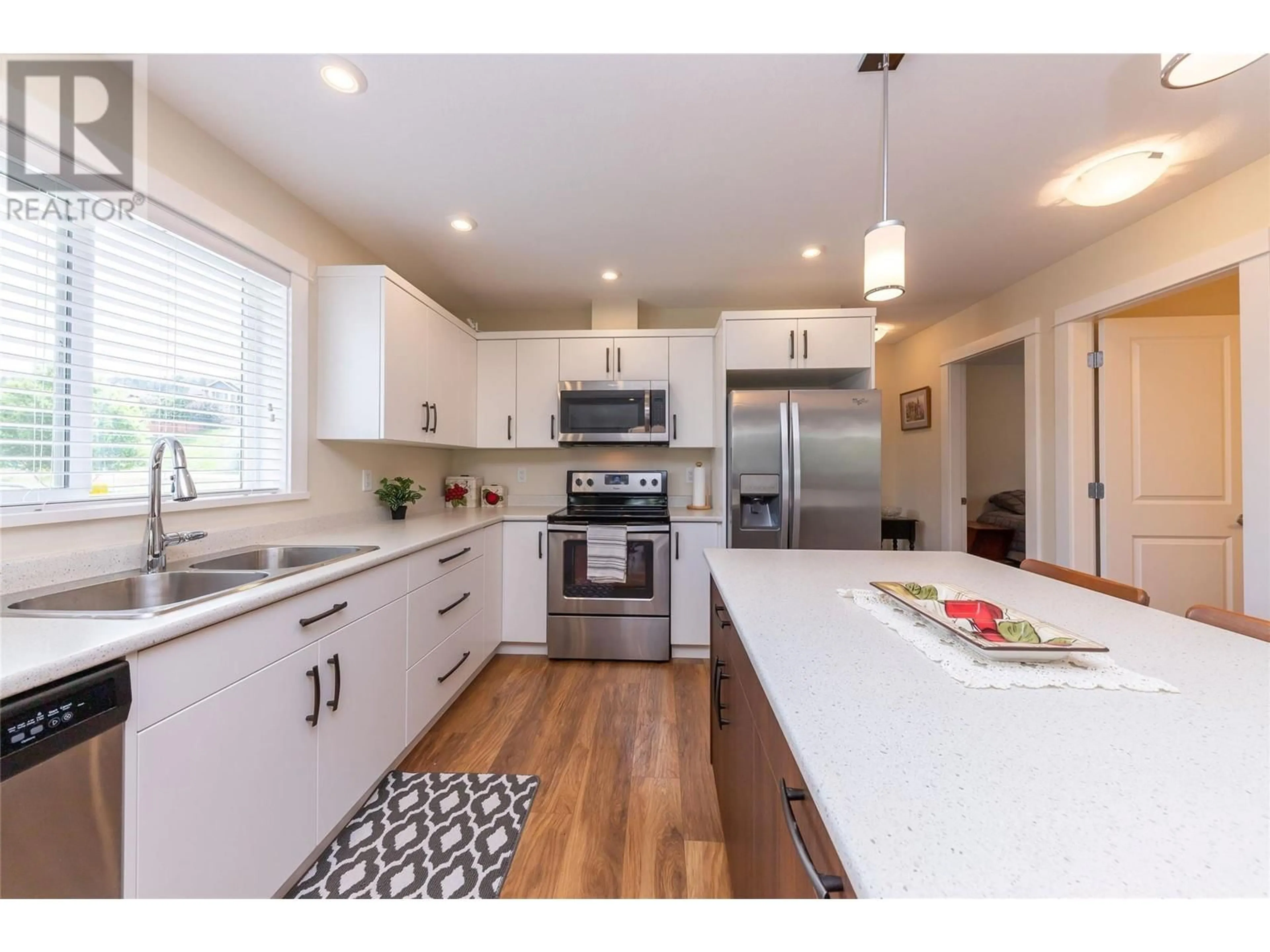 Open concept kitchen, unknown for 136 - 8800 DALLAS DRIVE, Kamloops British Columbia V2C0G8