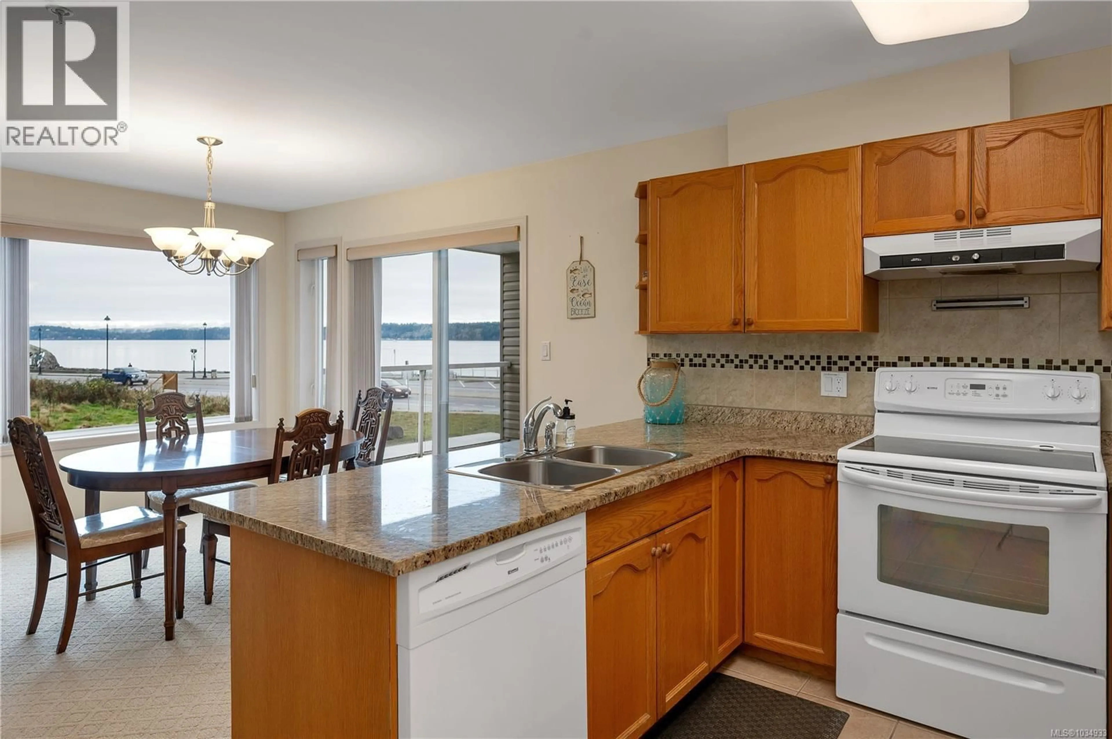 Standard kitchen, ceramic/tile floor for 108 - 1350 ISLAND HIGHWAY SOUTH, Campbell River British Columbia V9W1B5