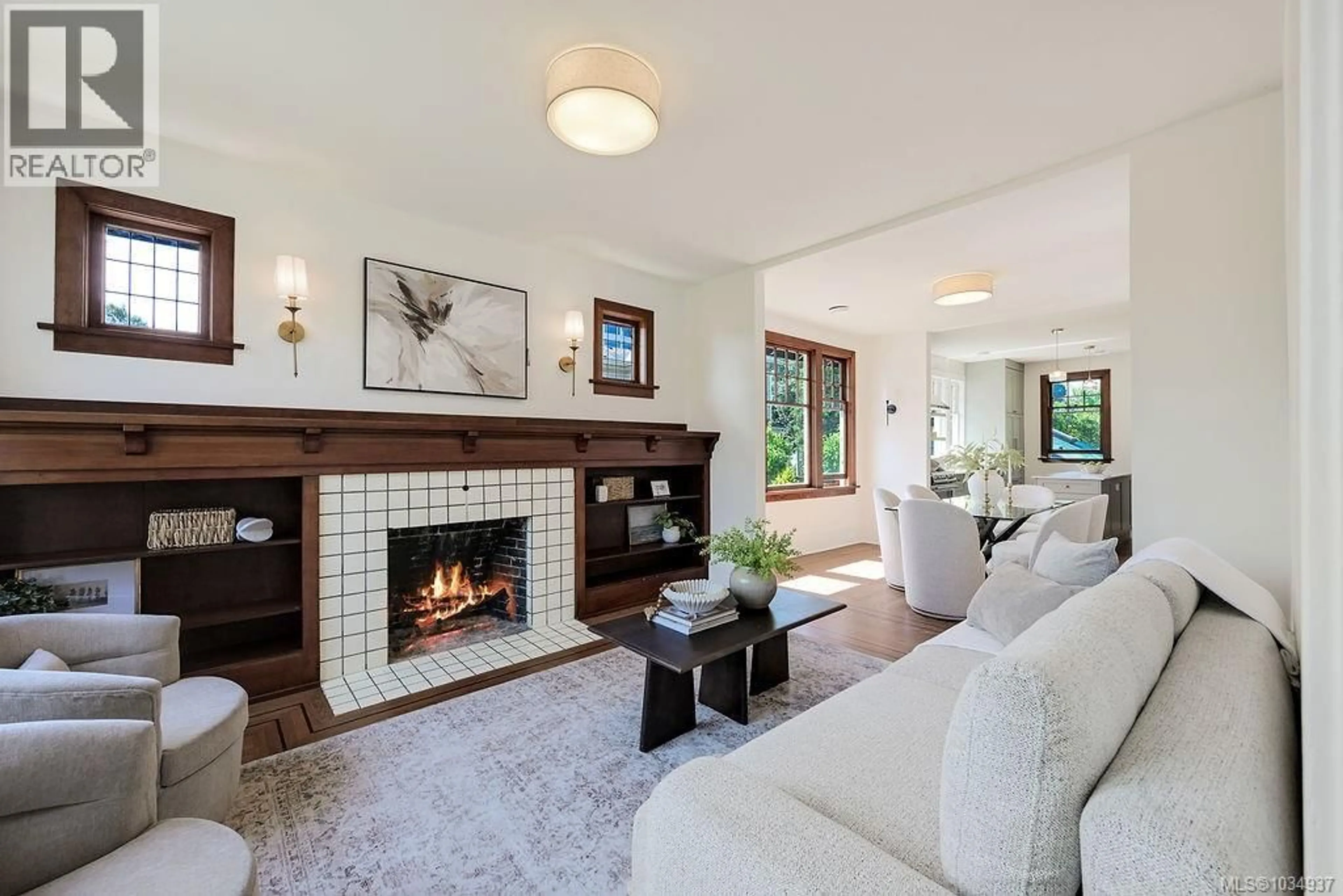 Living room with furniture, unknown for 525 SIMCOE STREET, Victoria British Columbia V8V1M1