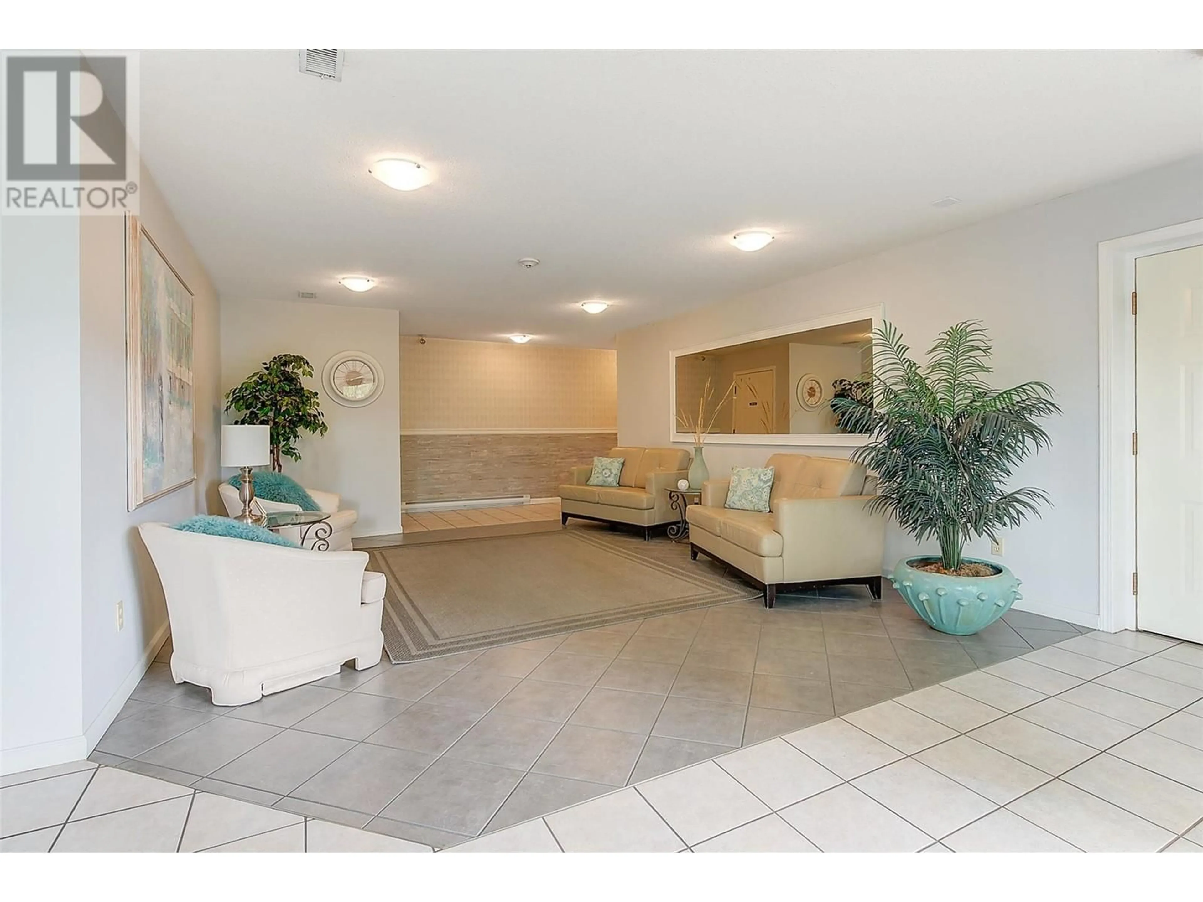 Lobby for 310 - 1170 BROOKSIDE AVENUE, Kelowna British Columbia V1Y5T4