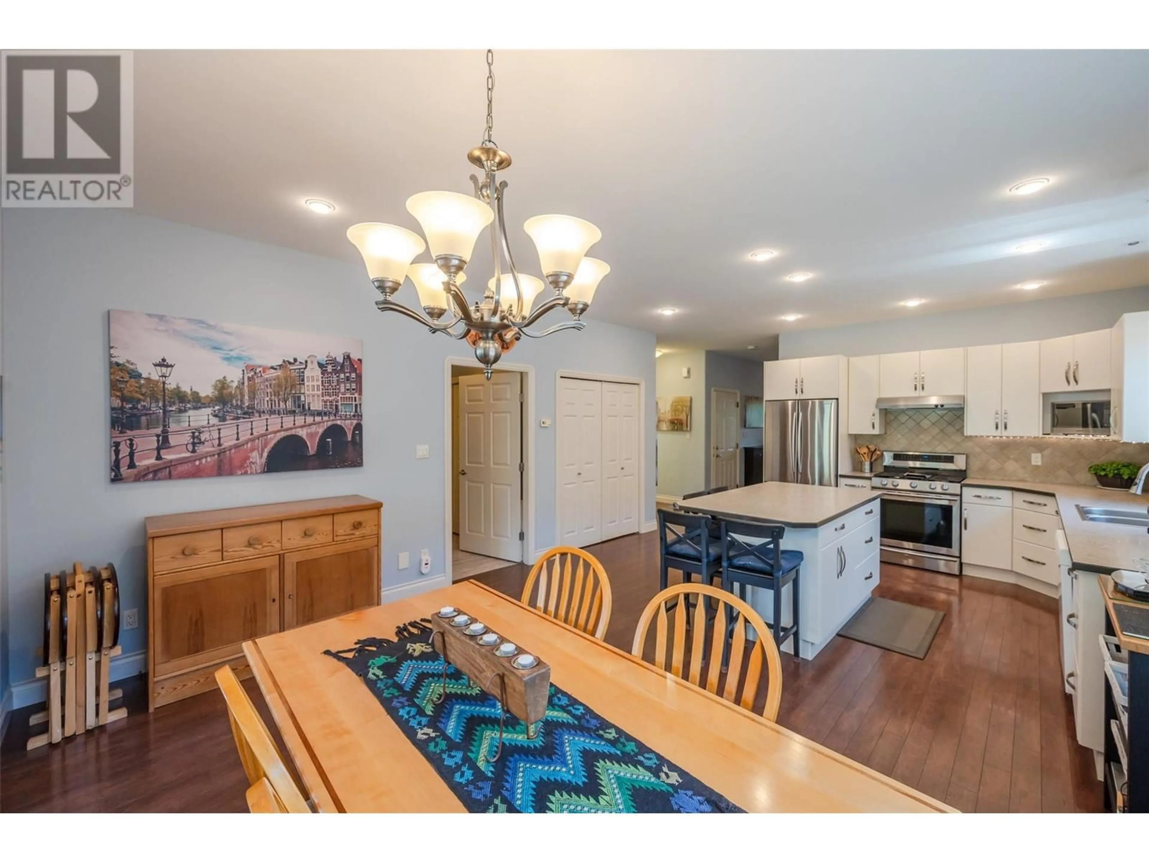 Open concept kitchen, unknown for 166 WILLOWS PLACE, Oliver British Columbia V0H1T4