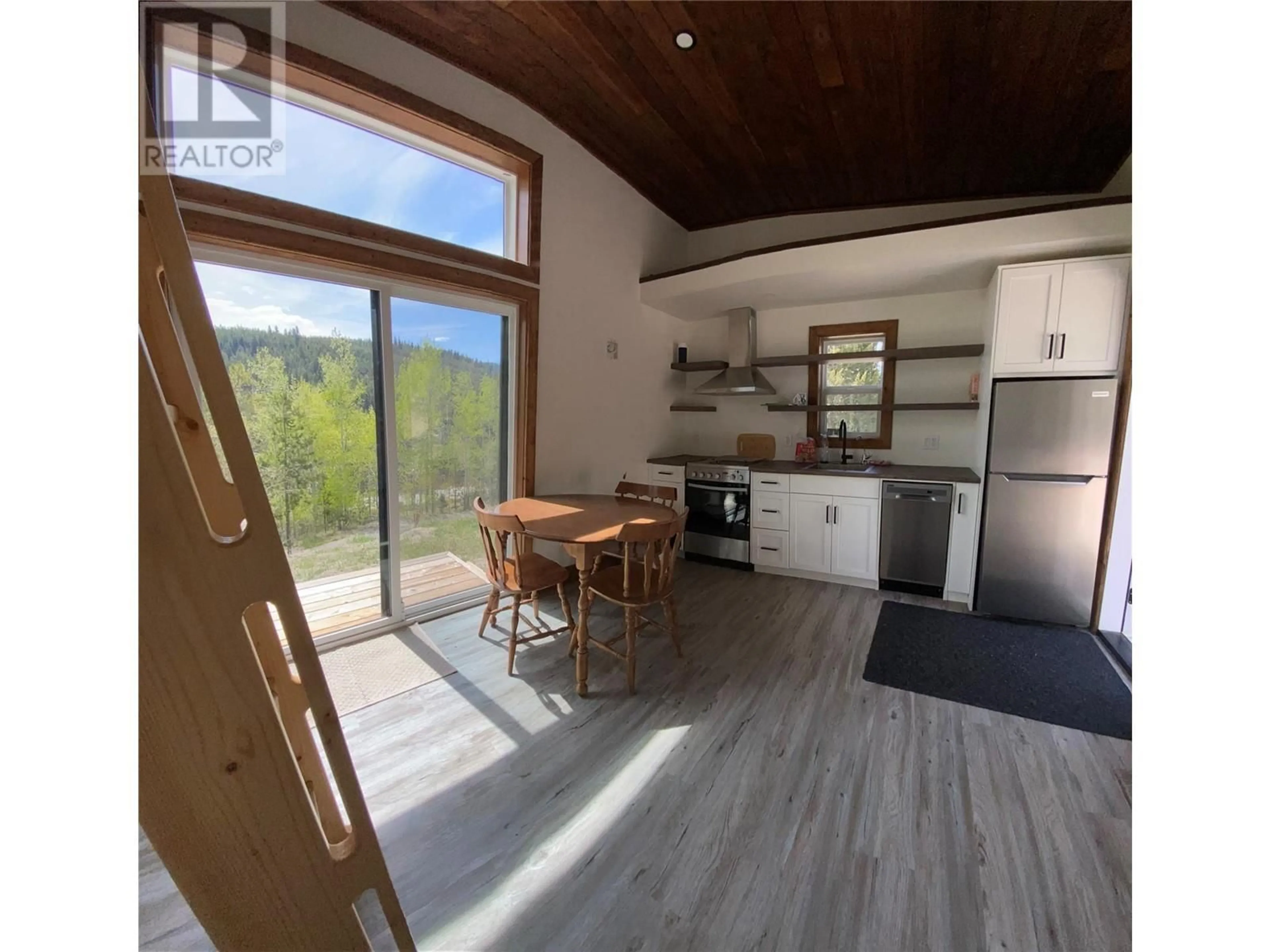 Open concept kitchen, unknown for 3834 PRINCETON-SUMMERLAND ROAD, Princeton British Columbia V0X1W0
