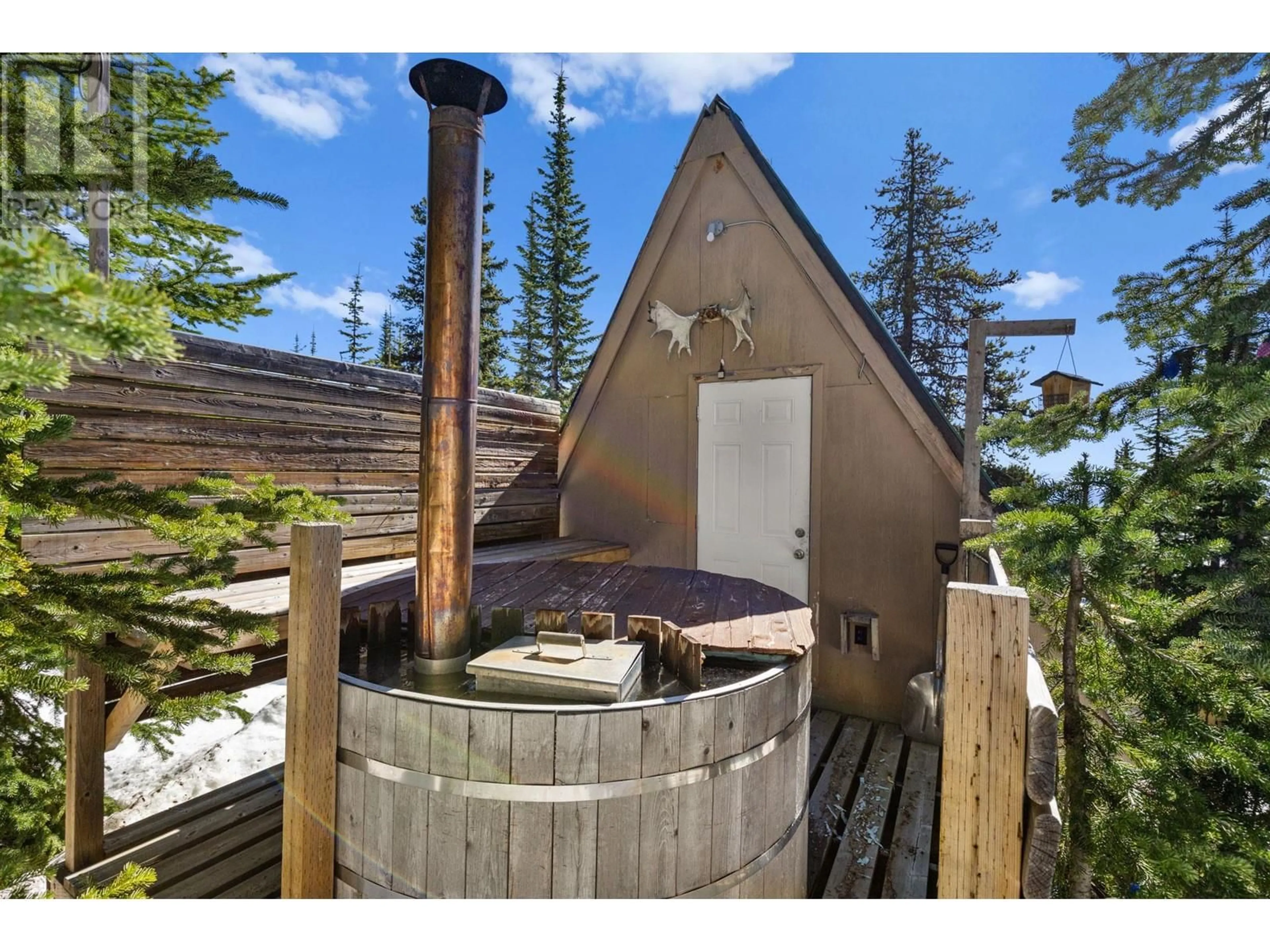 Patio, water/lake/river/ocean view for 7440 PORCUPINE ROAD, Kelowna British Columbia V1P1P3