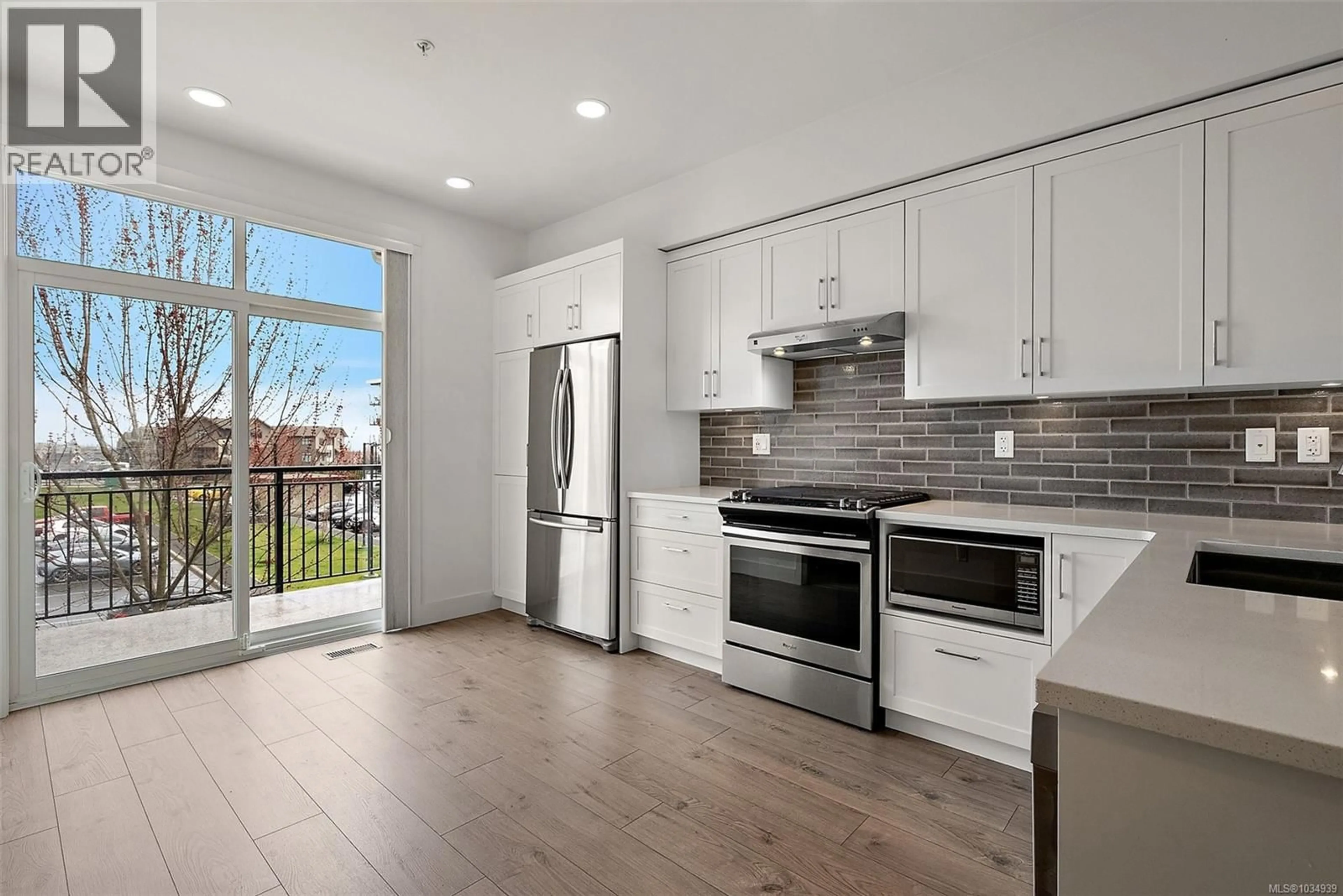 Open concept kitchen, unknown for 34 - 370 LATORIA BOULEVARD, Colwood British Columbia V9C0N9