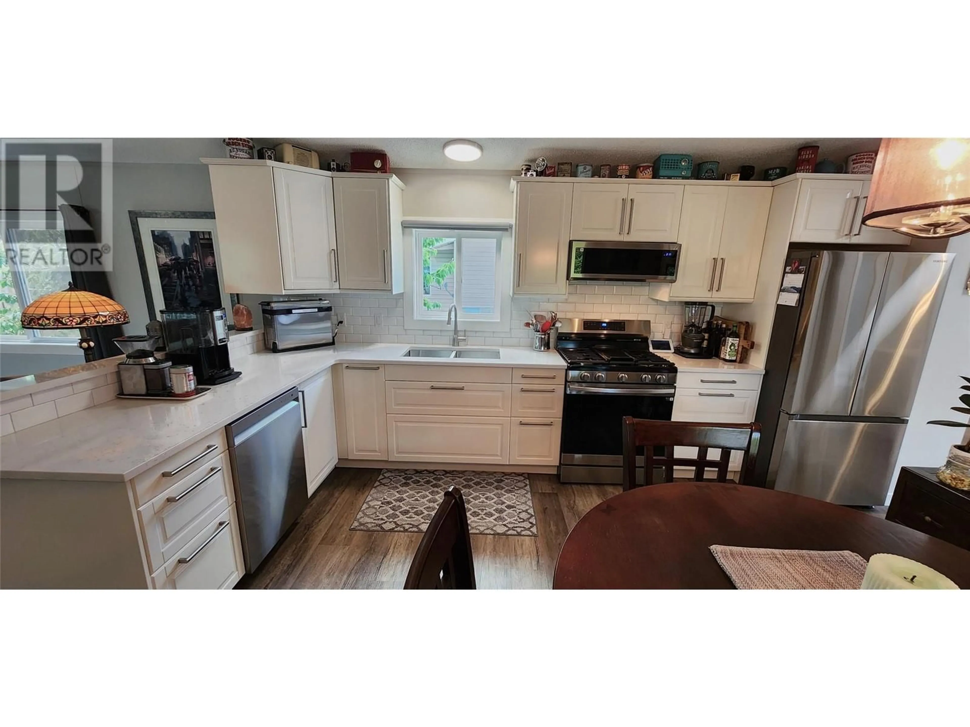 Standard kitchen, unknown for 715 10TH AVENUE, Keremeos British Columbia V0X1N3