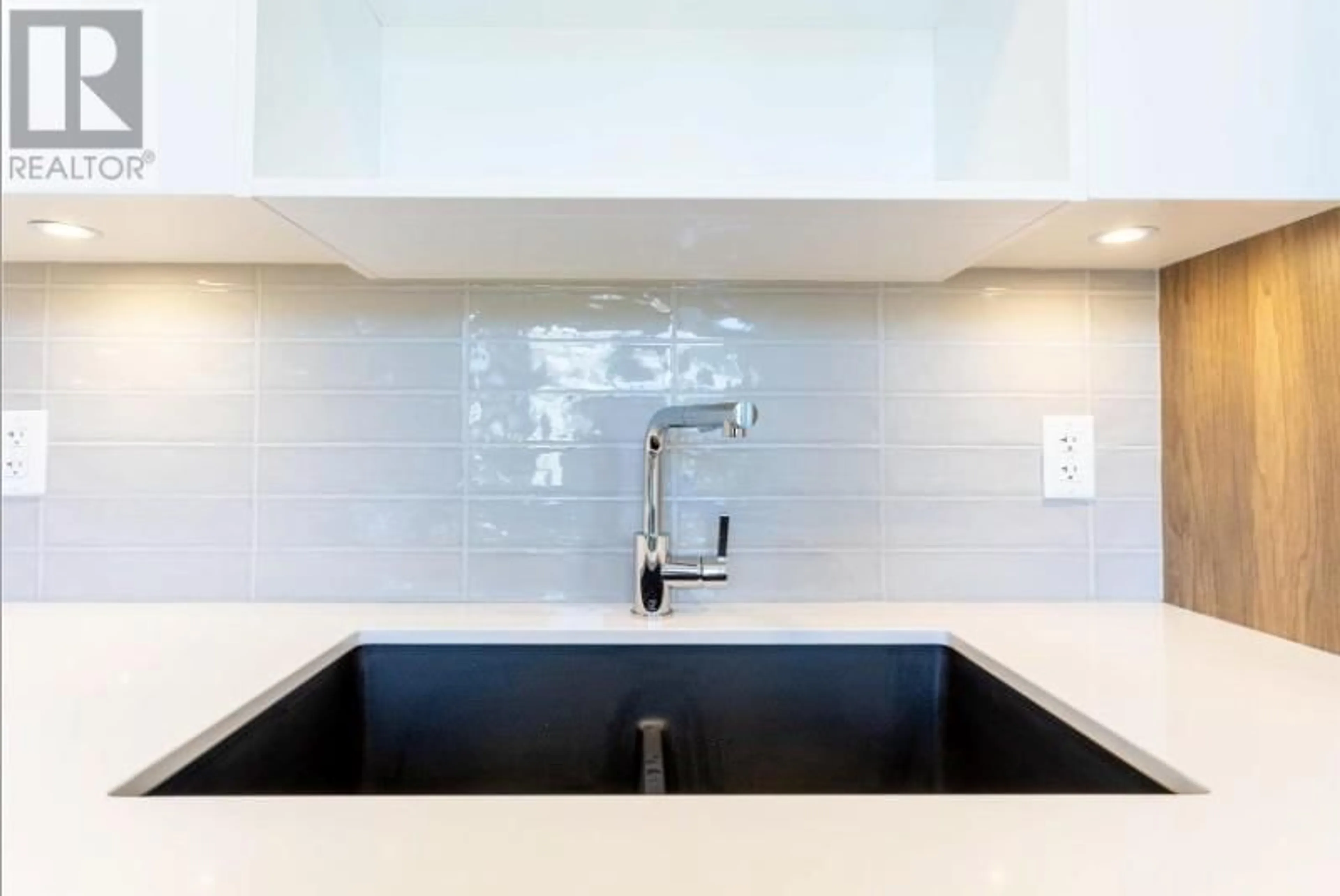 Contemporary kitchen, ceramic/tile floor for 303 - 3642 MISSION SPRINGS DRIVE, Kelowna British Columbia V1W0E1