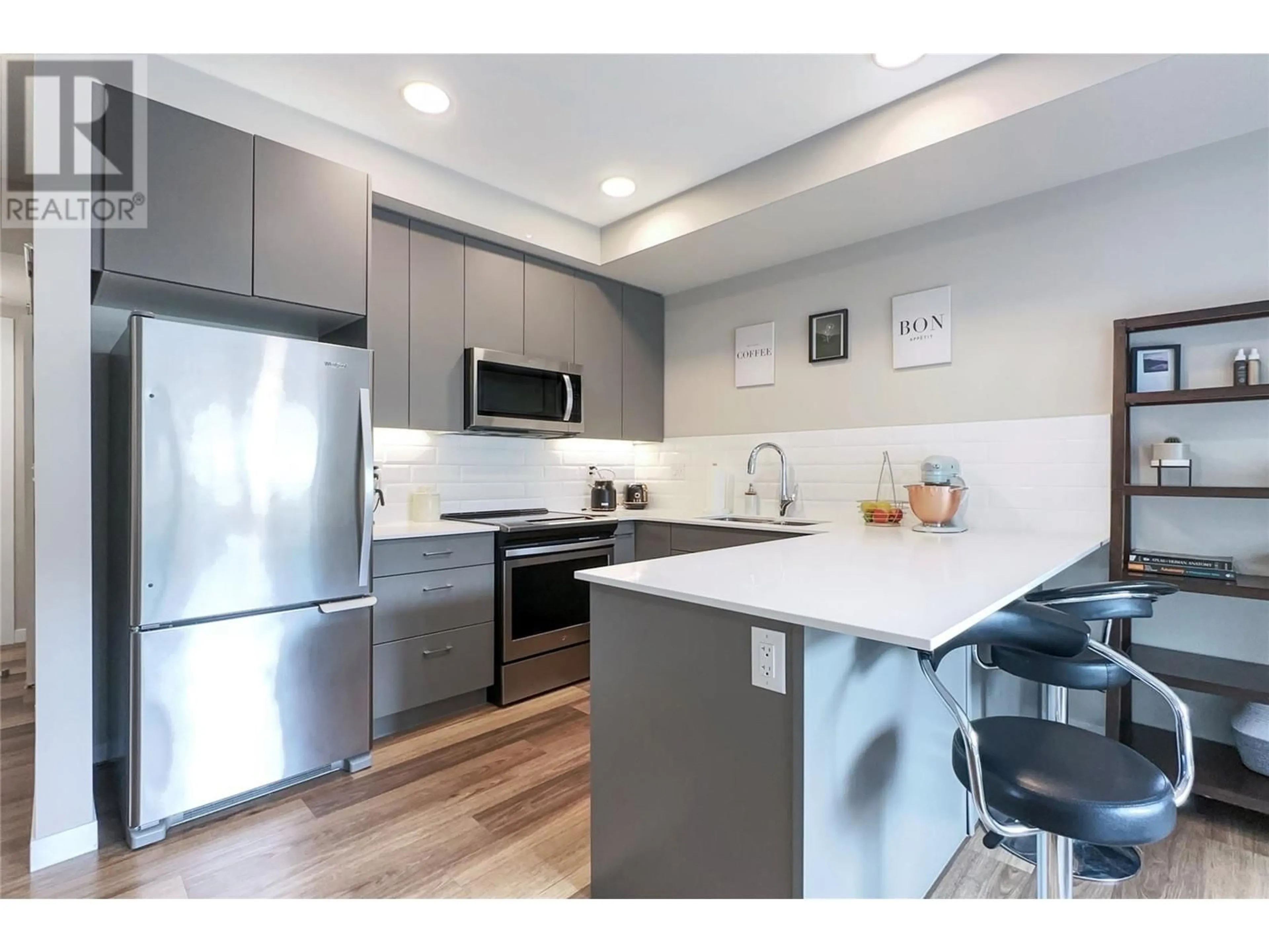 Standard kitchen, unknown for 219 - 722 VALLEY ROAD, Kelowna British Columbia V1V0E2