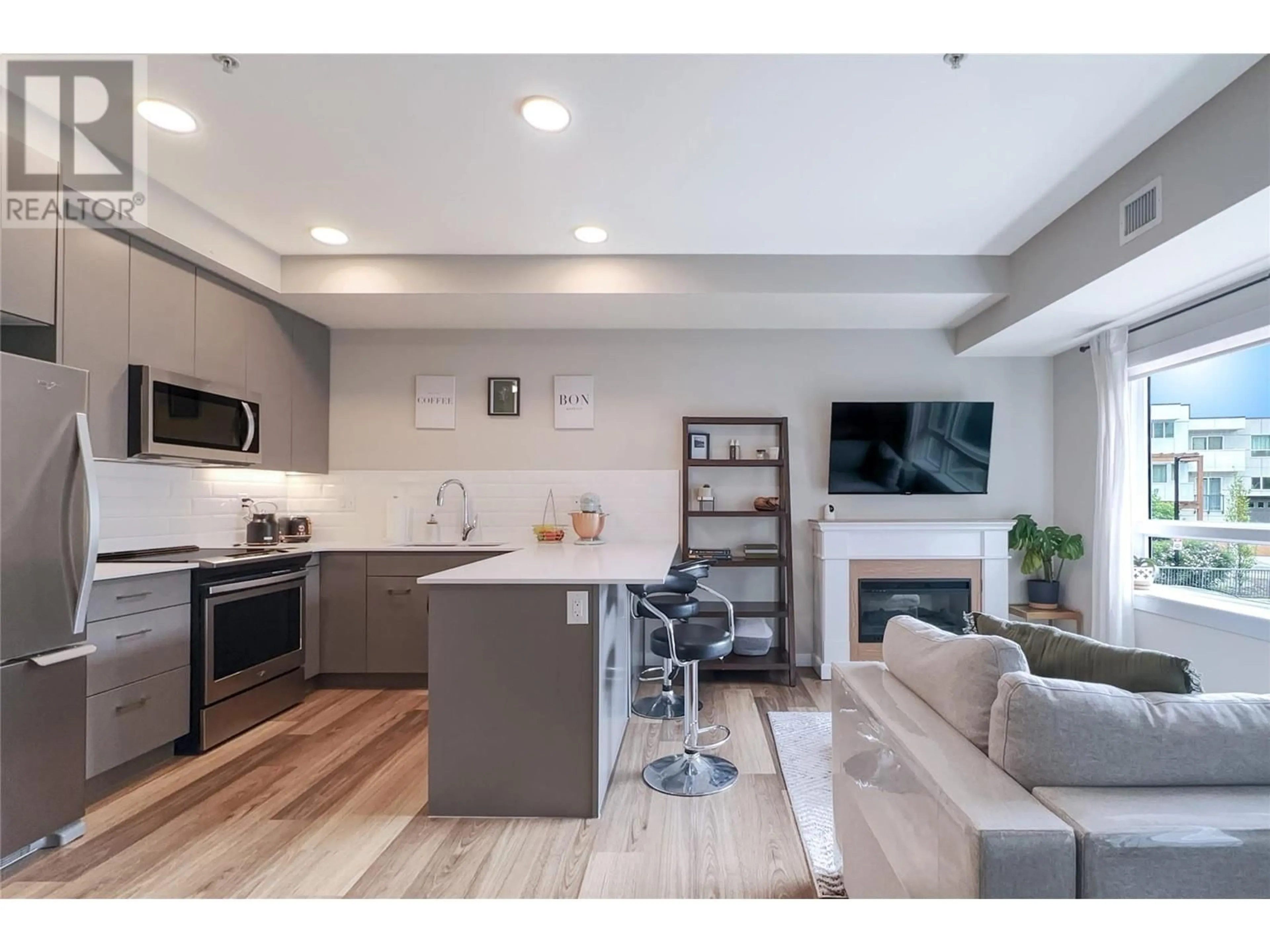 Open concept kitchen, unknown for 219 - 722 VALLEY ROAD, Kelowna British Columbia V1V0E2