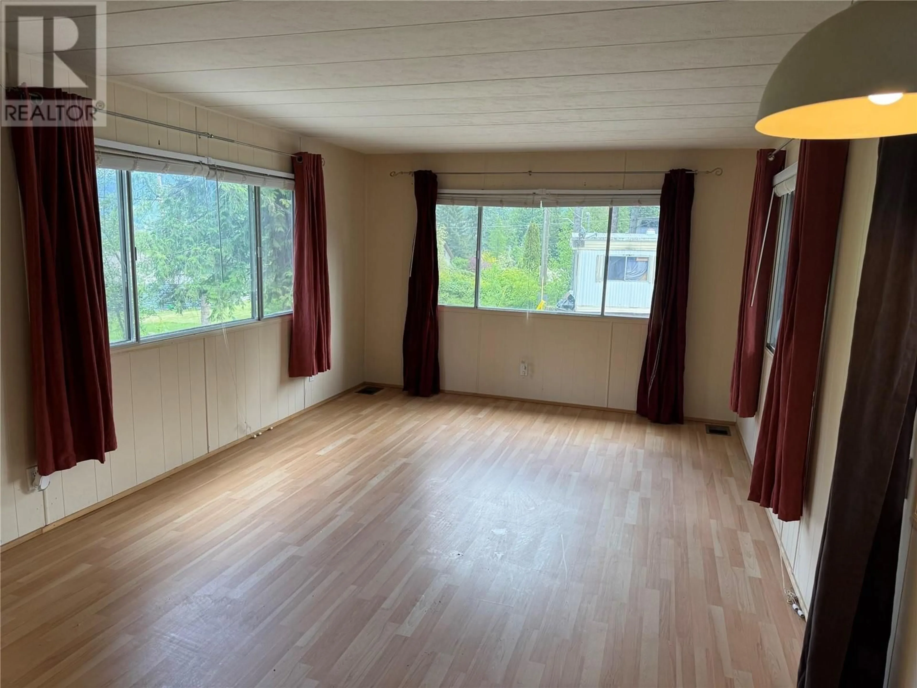 A pic of a room for 9 - 900 WEST GORE STREET, Nelson British Columbia V1L6Z6