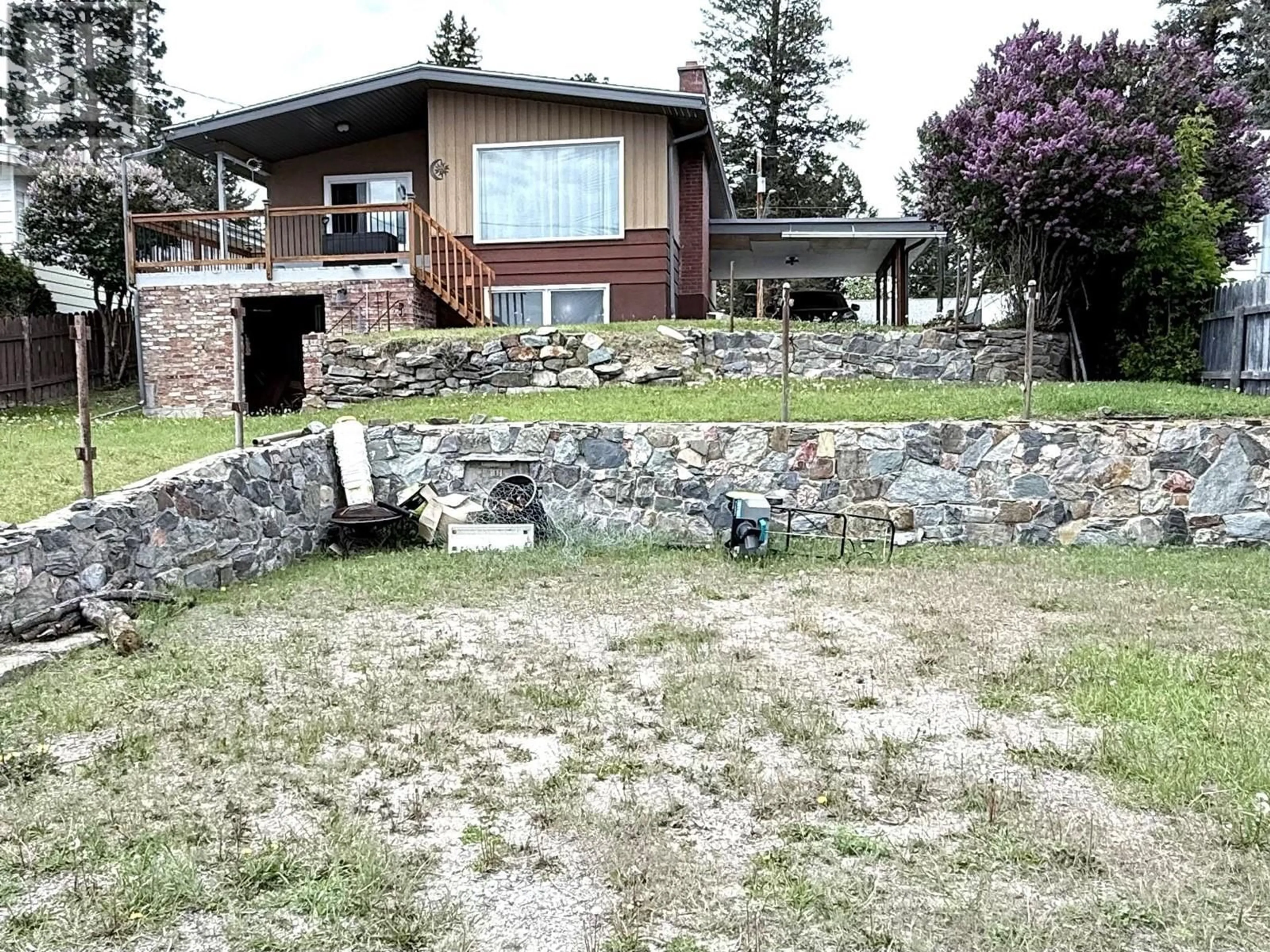 A pic from outside/outdoor area/front of a property/back of a property/a pic from drone, unknown for 532 14TH AVENUE SOUTH, Cranbrook British Columbia V1C2X8