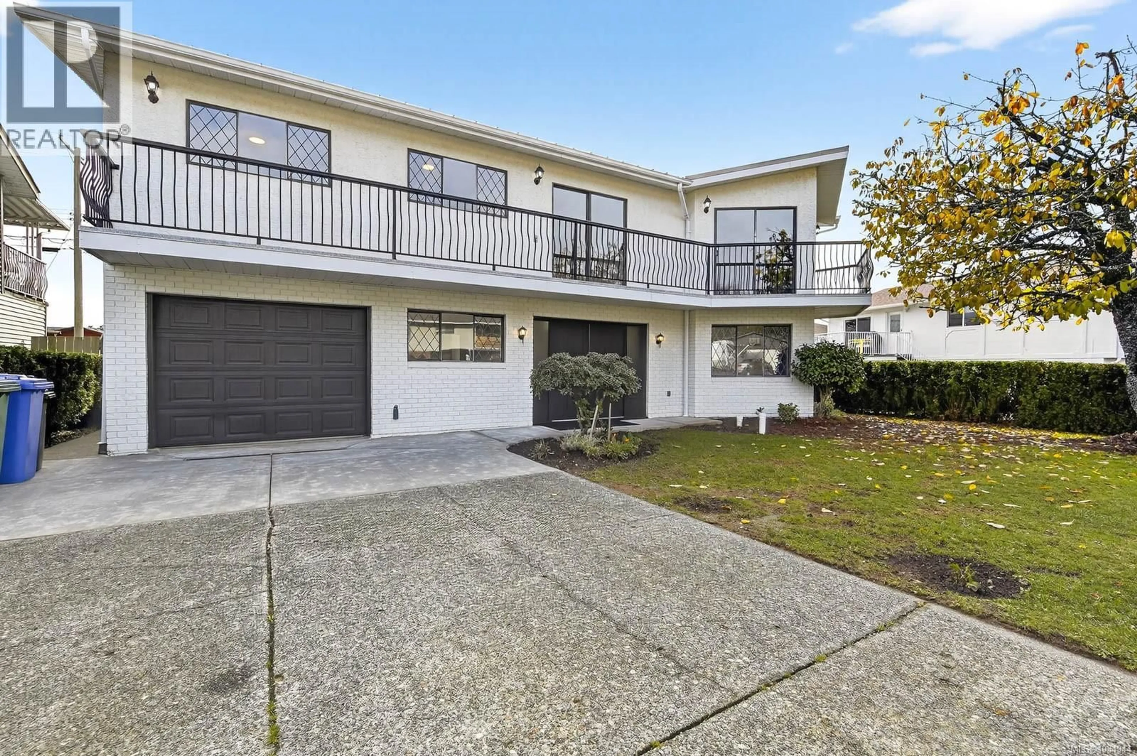 A pic from outside/outdoor area/front of a property/back of a property/a pic from drone, street for 3782 GRIEVE ROAD, Port Alberni British Columbia V9Y7W7