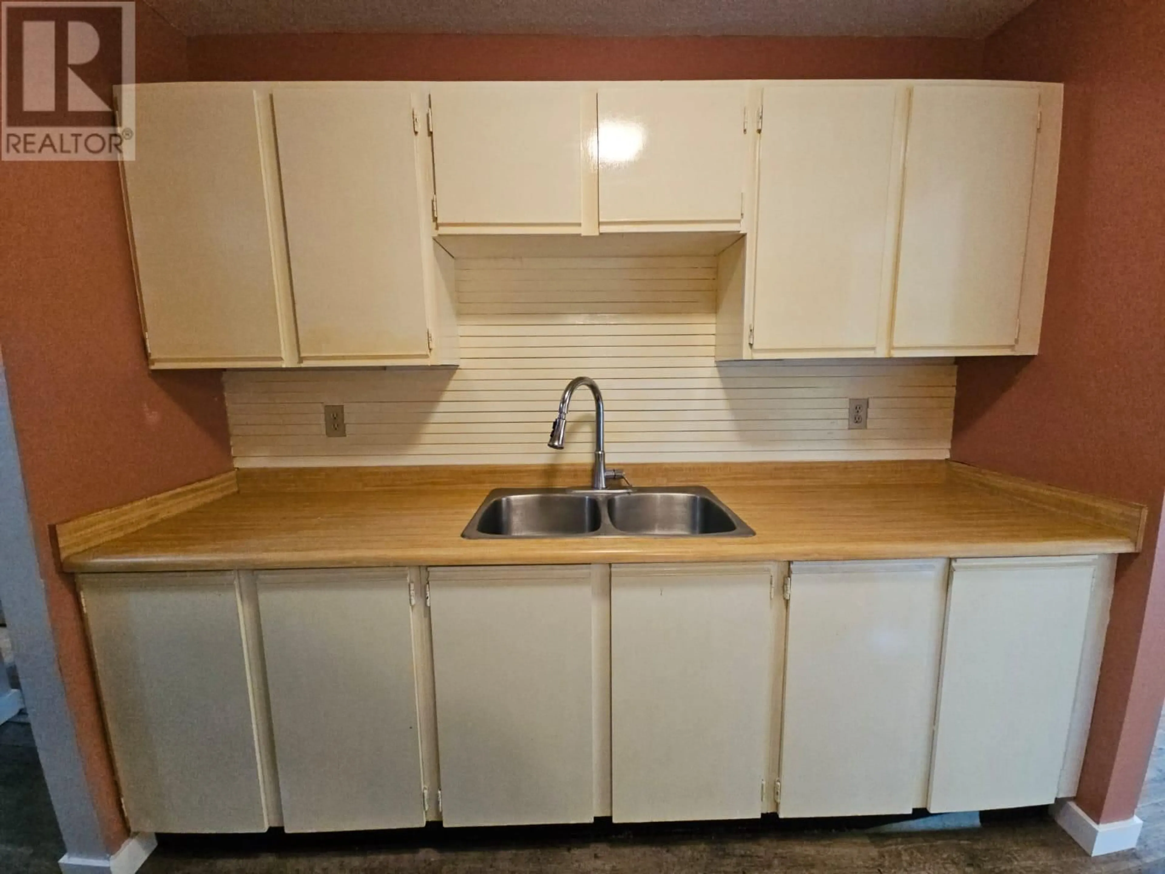Standard kitchen, unknown for 301 - 195 CHAMBERLAIN CRESCENT, Tumbler Ridge British Columbia V0C2W0