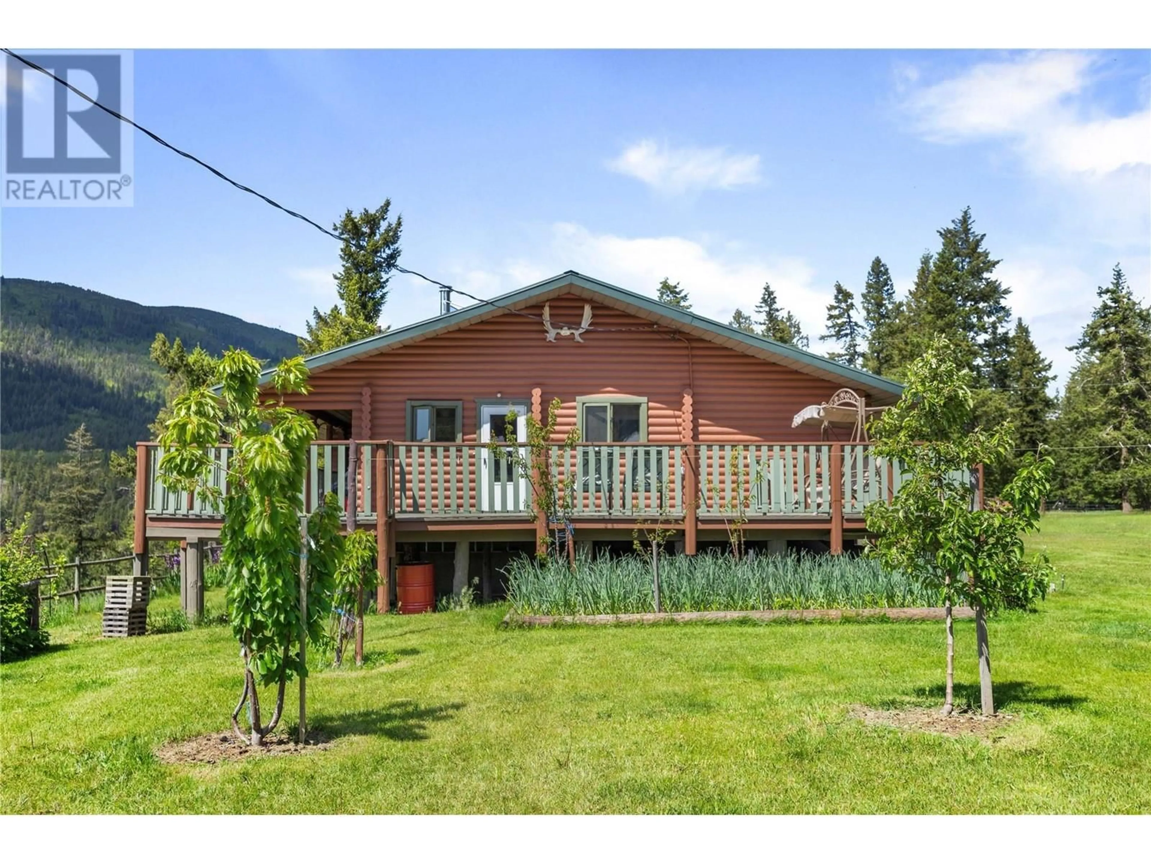 A pic from outside/outdoor area/front of a property/back of a property/a pic from drone, mountain view for 2673 AGATE BAY ROAD, Barriere British Columbia V0E2E0