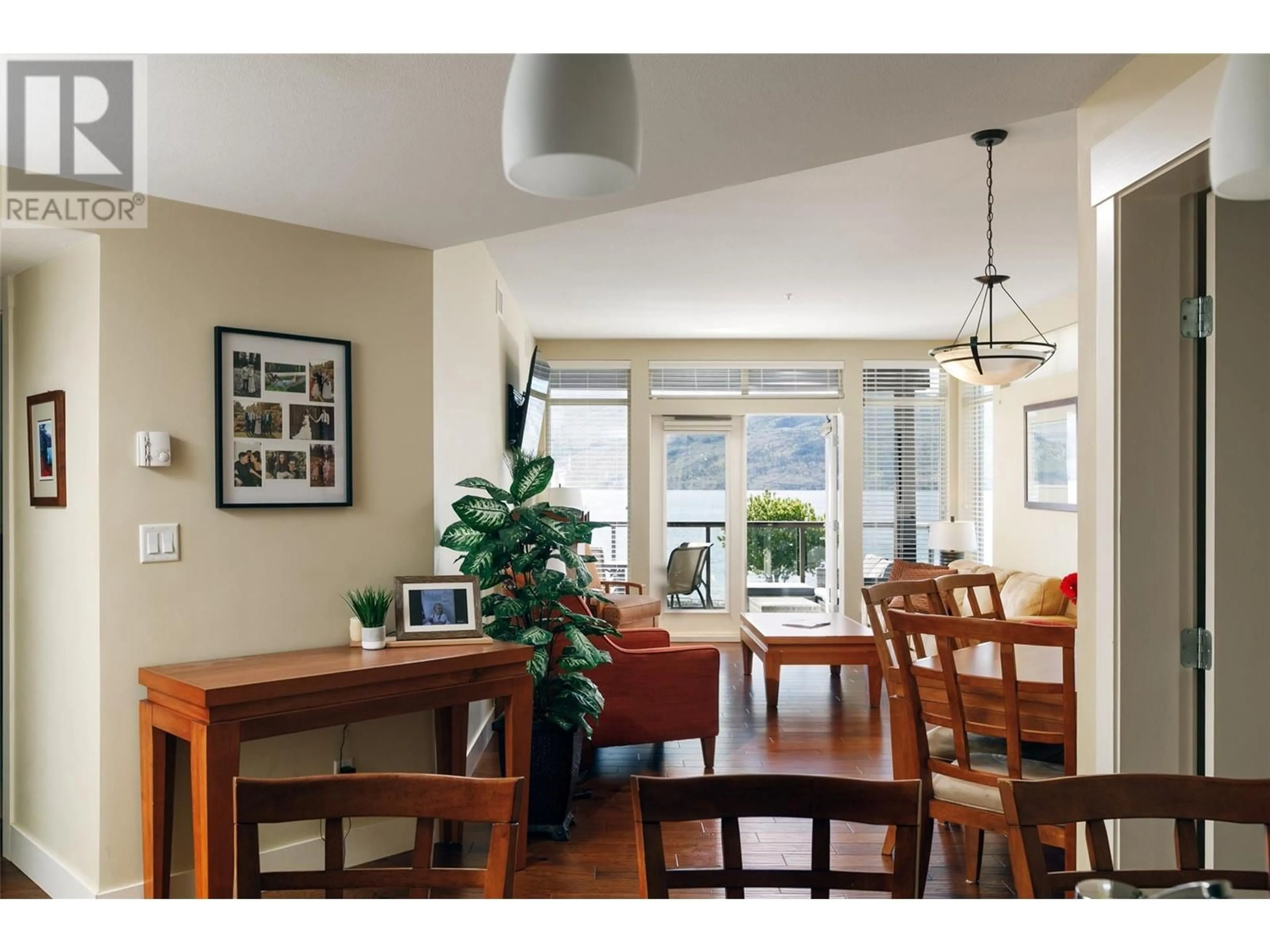 Dining room, wood/laminate floor for 313 - 4205 GELLATLY ROAD, West Kelowna British Columbia V4T2K2