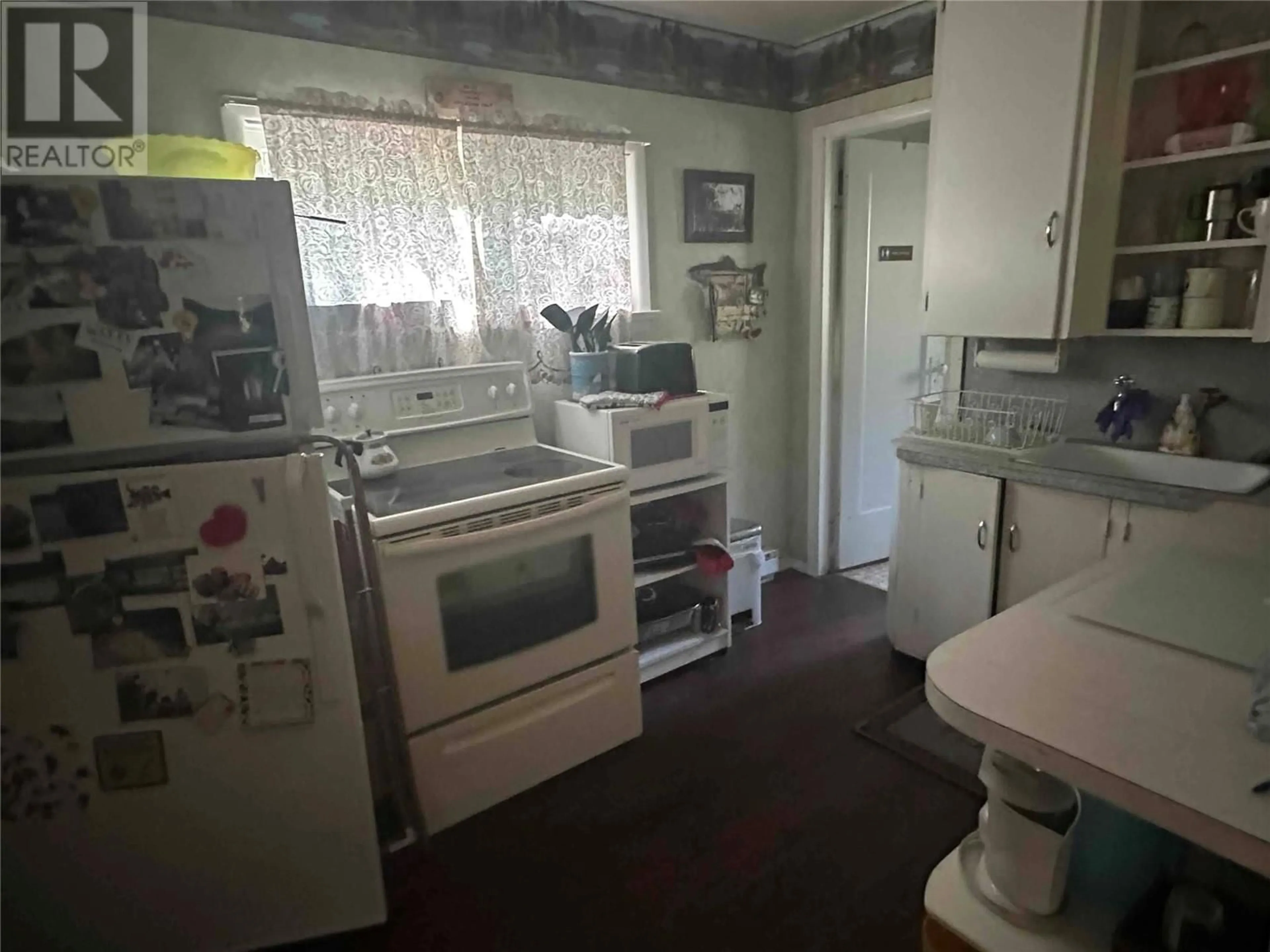 Standard kitchen, unknown for 3025 5A HIGHWAY, Princeton British Columbia V0X1W0