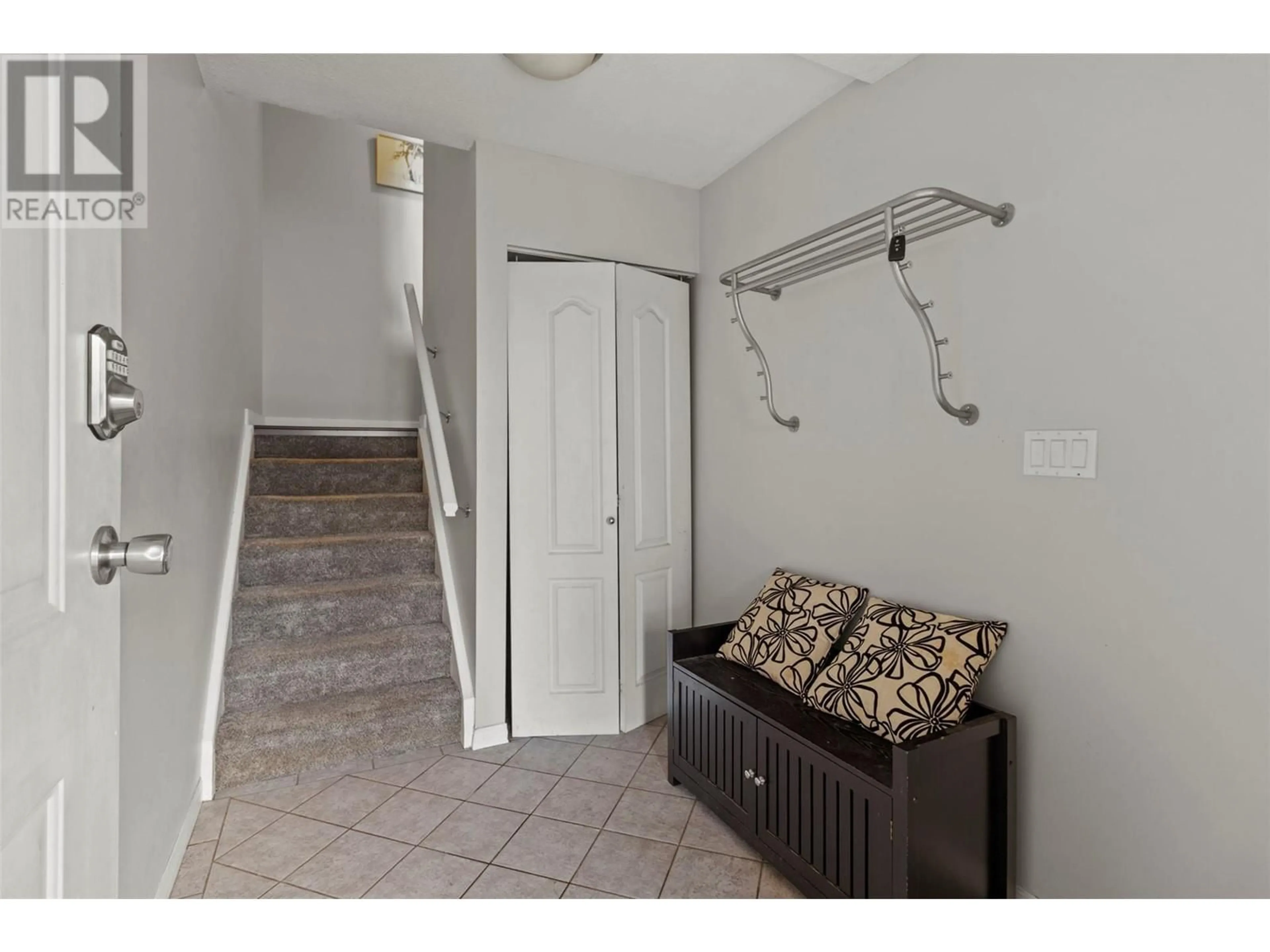 Unknown for 865 MCQUEEN DRIVE, Kamloops British Columbia V2B7X8